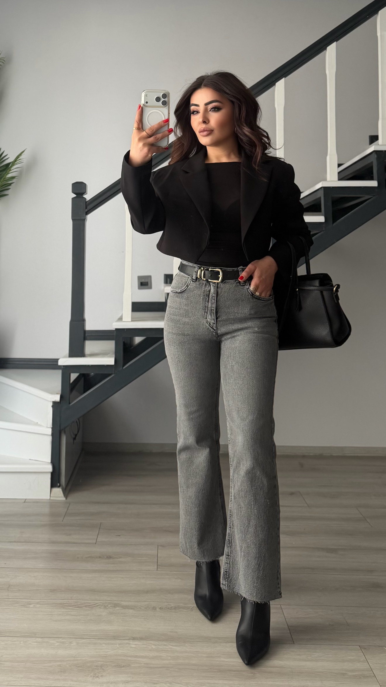 Gri Yıkamalı Likralı Flare Jean