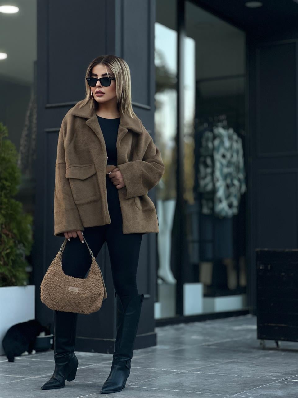 Kahve Büyük Cepli Peluş Kürk