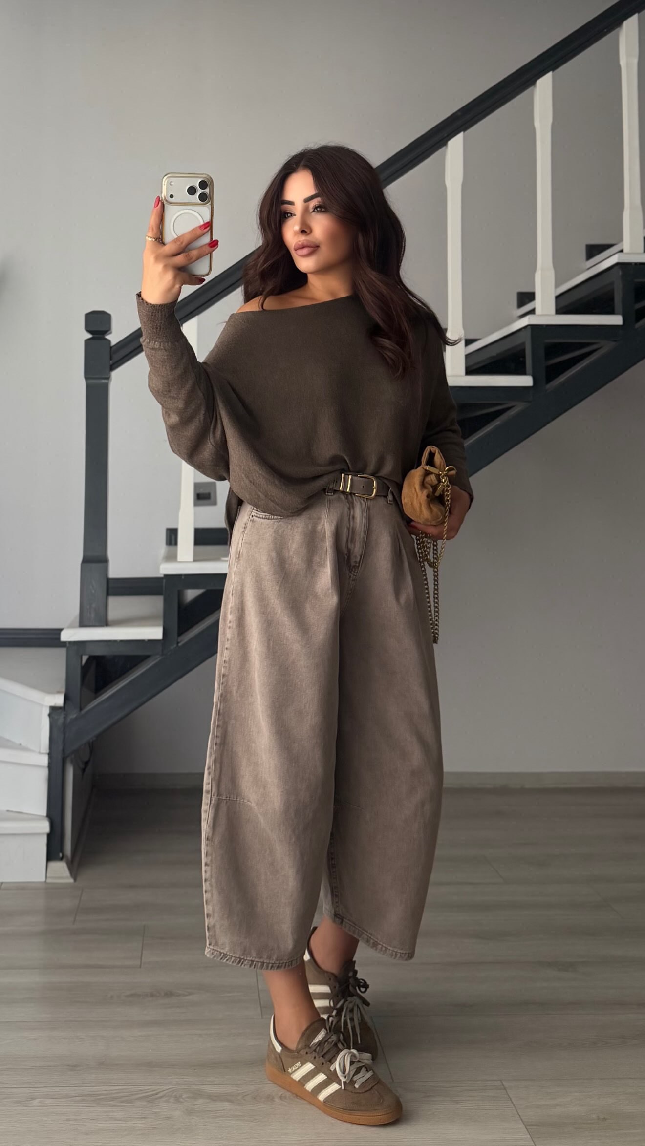 Kahve Kayık Yaka Bel Yırtmaçlı Bluz