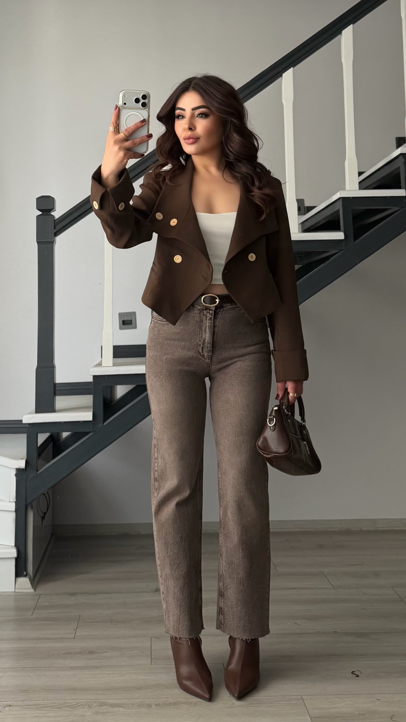 Kahve Tintli Kemerli Likralı Boy Fit Jean