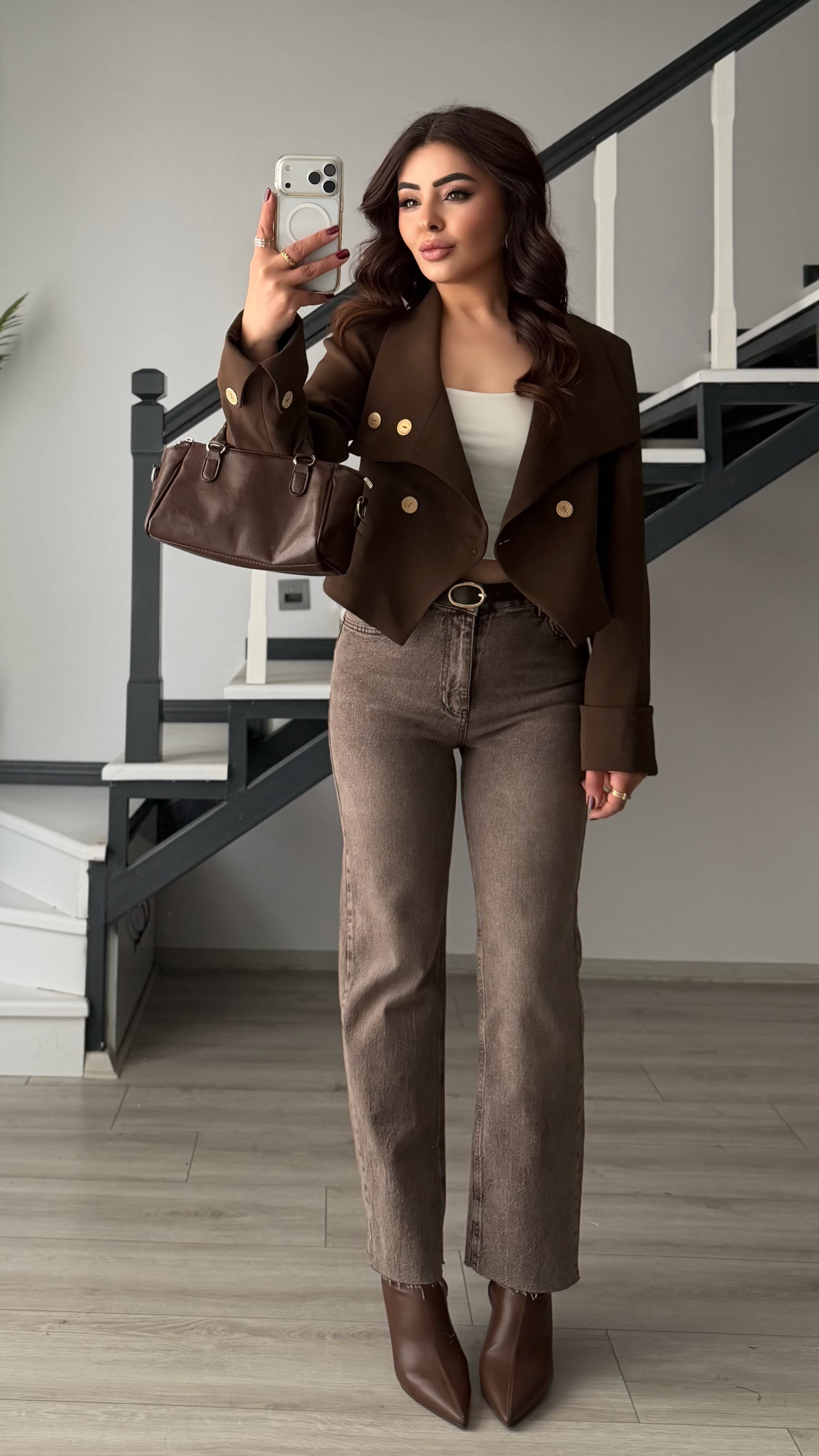 Kahve Tintli Kemerli Likralı Boy Fit Jean
