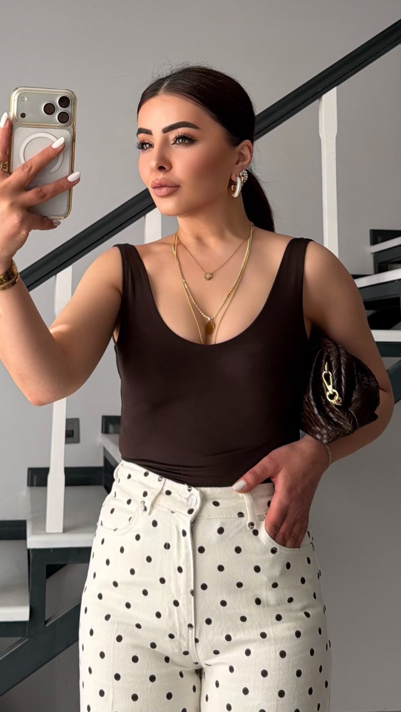 Kahve V Yaka Bodysuit