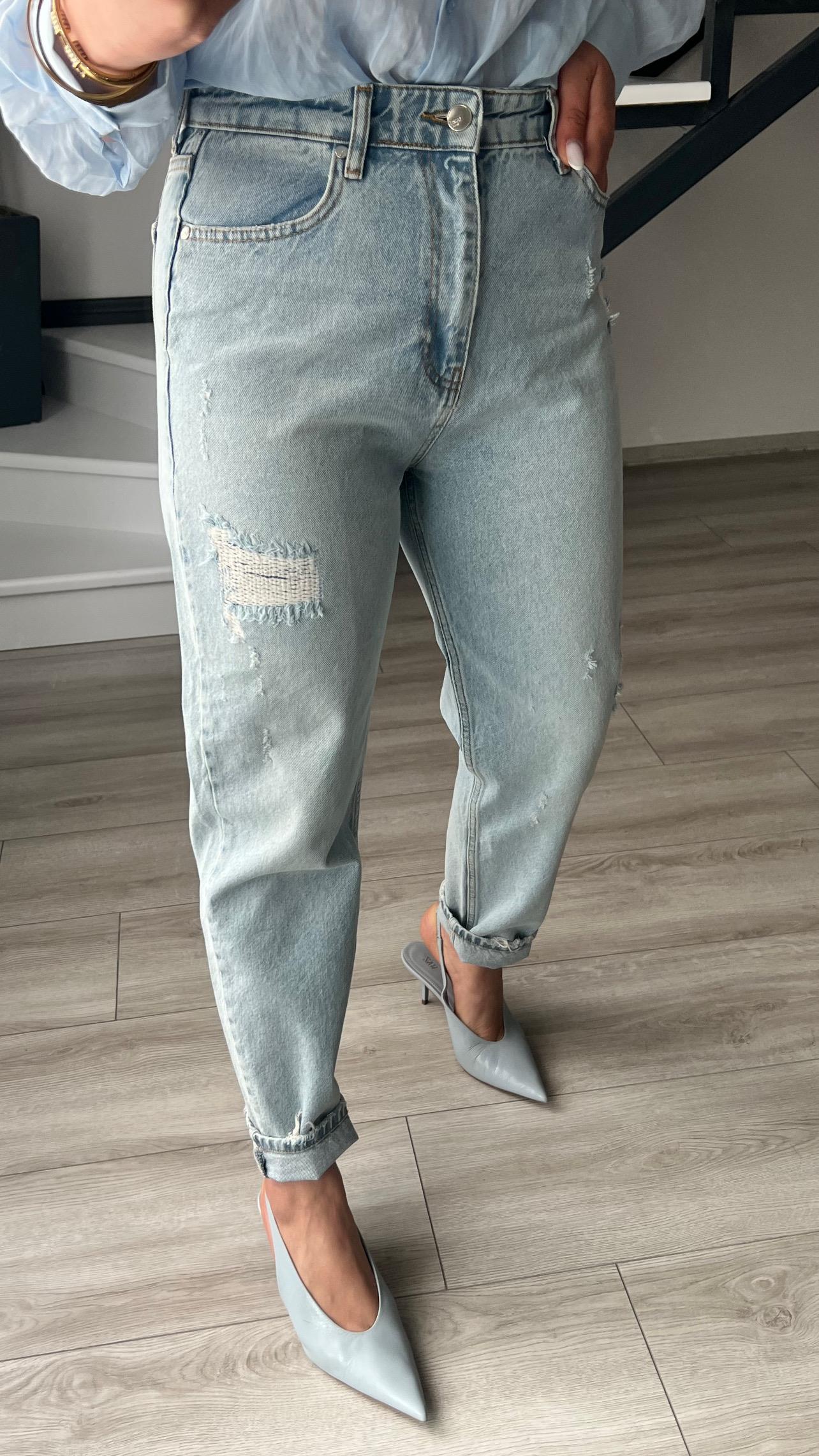 Kar Yıkama Kapalı Yırtık Mom Jean 