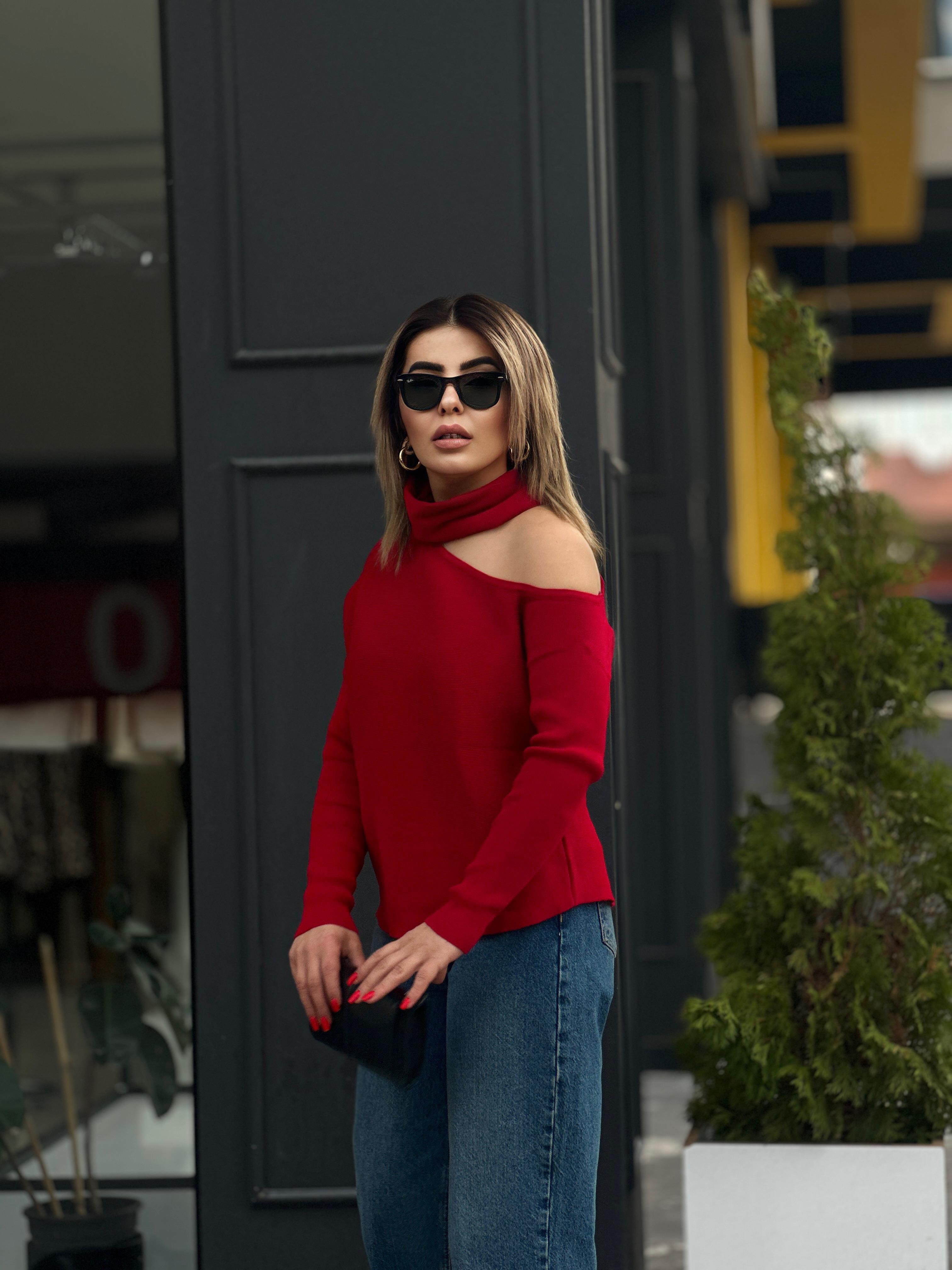 Red Drop Shoulder Knit Sweater with Detachable Neckline