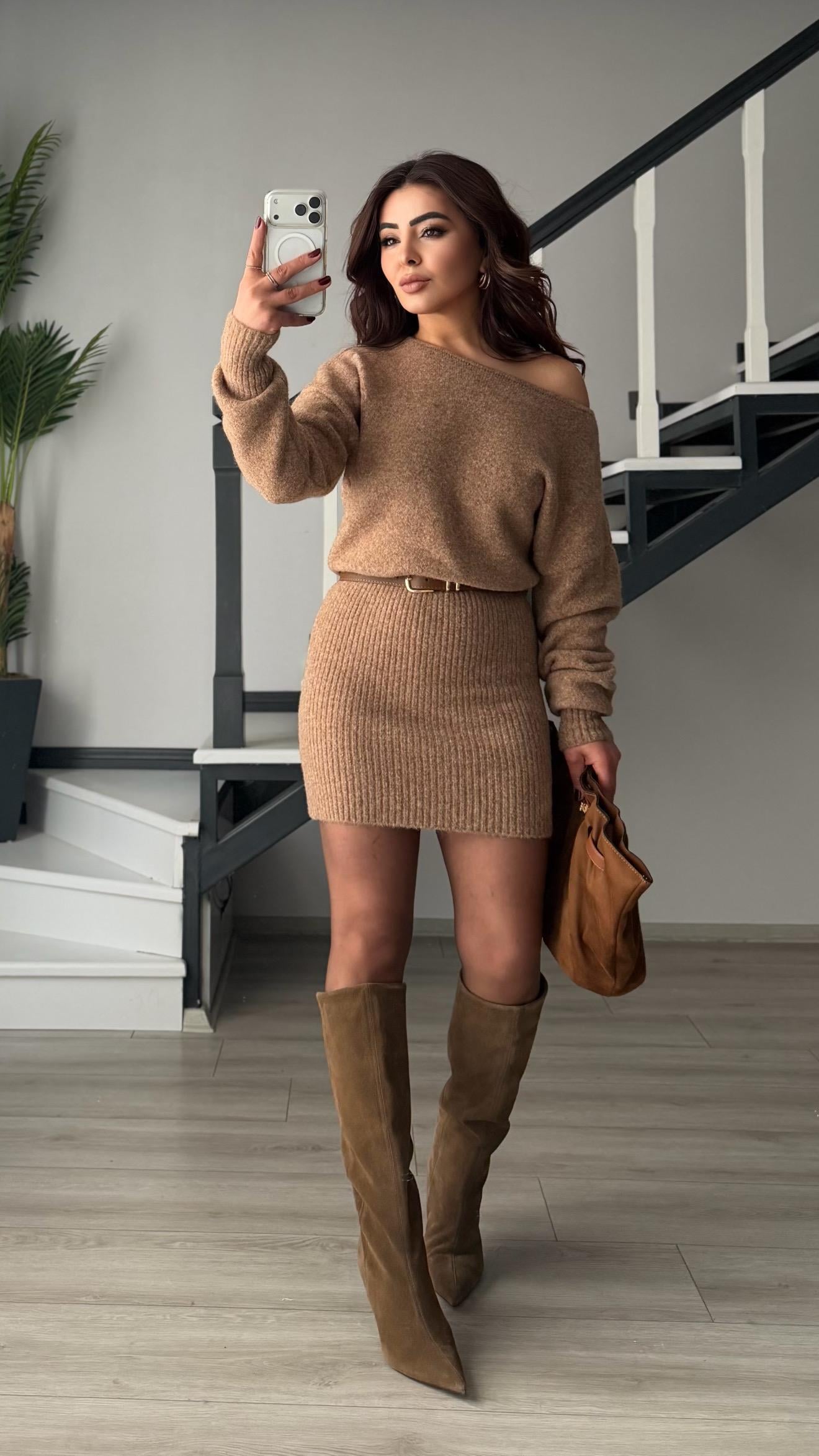 Dark Beige Boat Neck Knit Dress