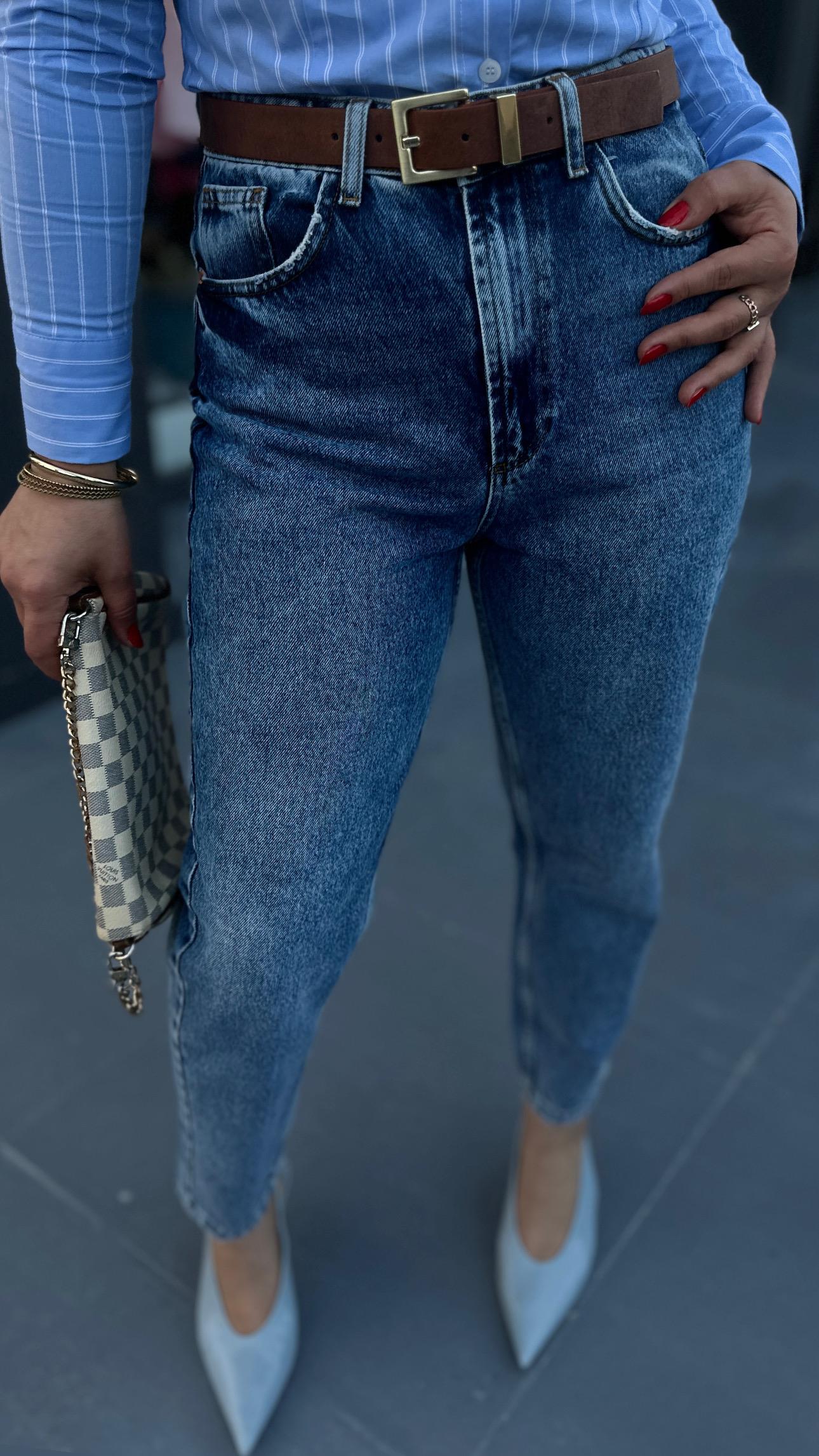 Koyu Mavi Arkası Boydan Pens Detaylı Slouchy Fit Jean