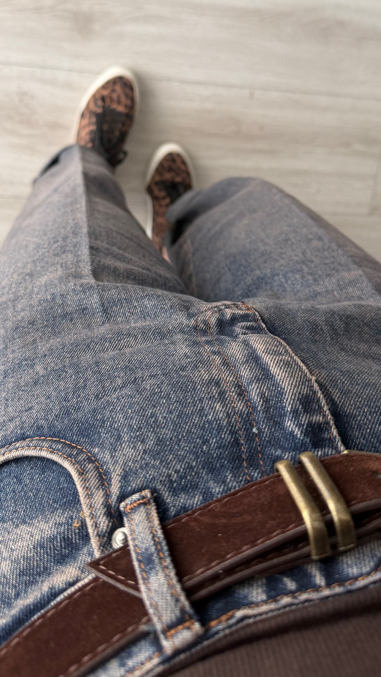 Dark Blue Distressed Washed Belted Skater Jeans