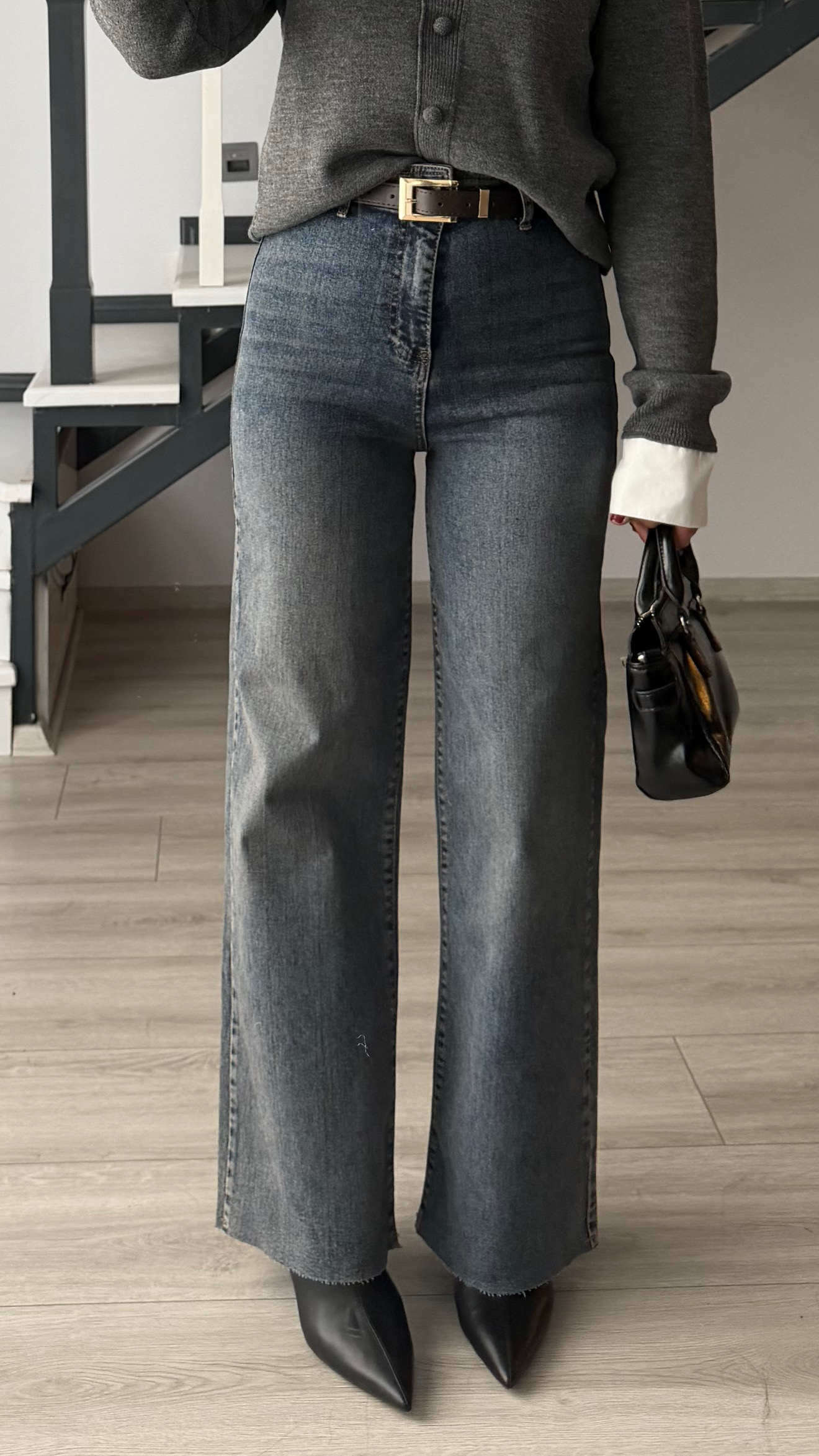 Dark Blue Washed Lycra Straight Jean with Belt