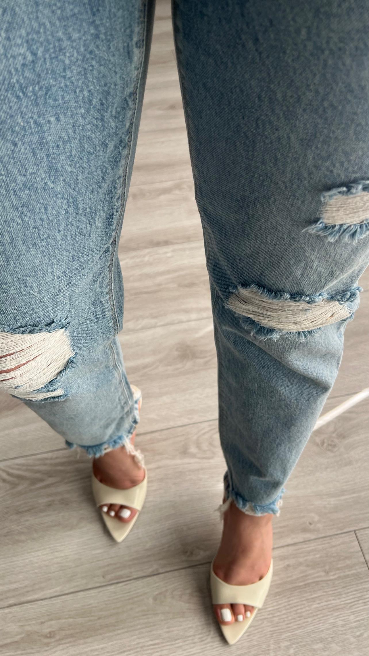 Laser-Cut Ripped Mom Jeans (1786-2)
