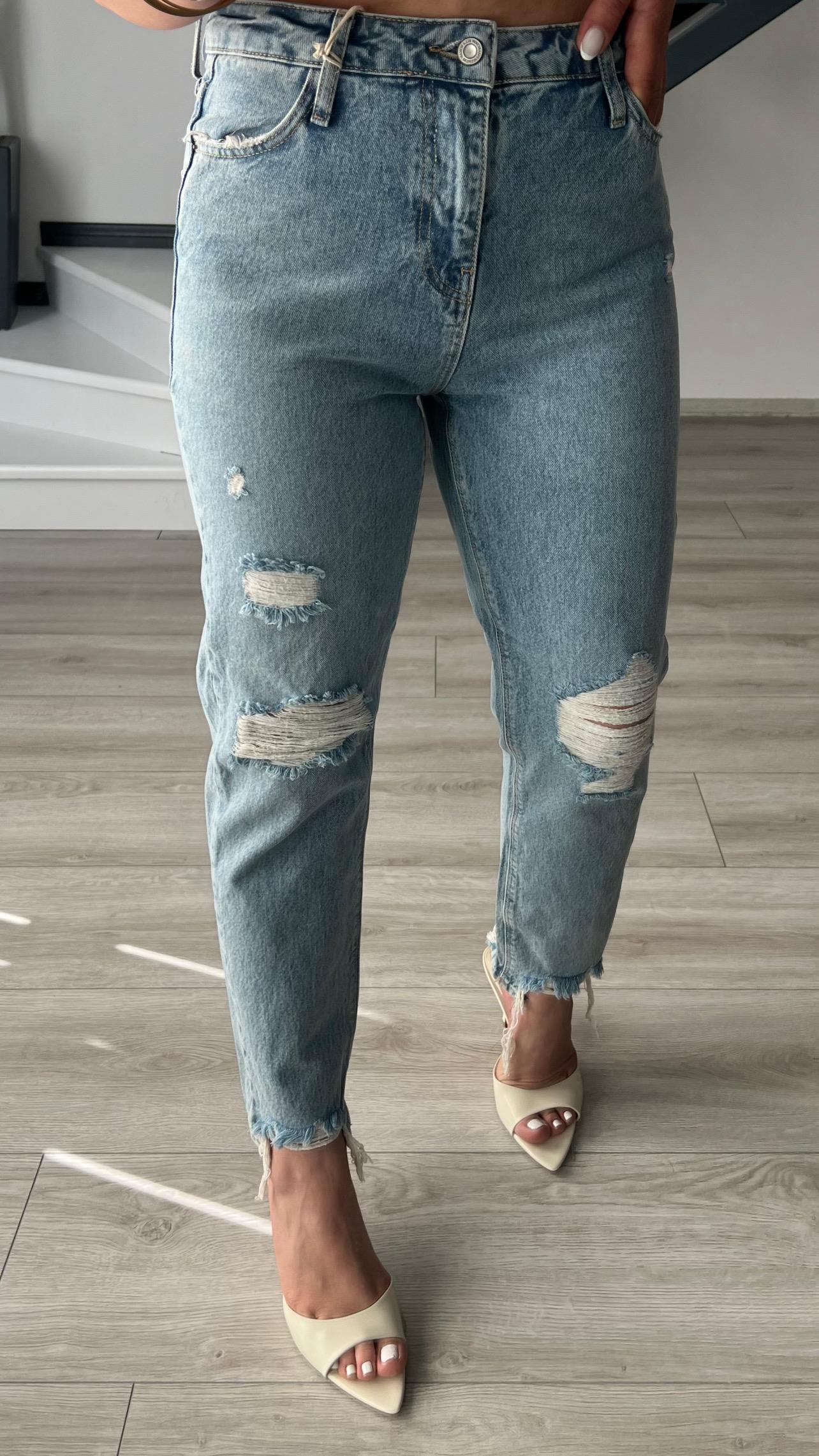Laser-Cut Ripped Mom Jeans (1786-2)
