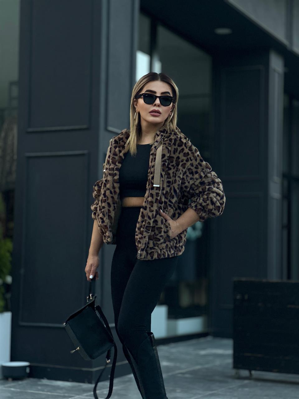 Leopar Desen Peluş Kapüşonlu Mont