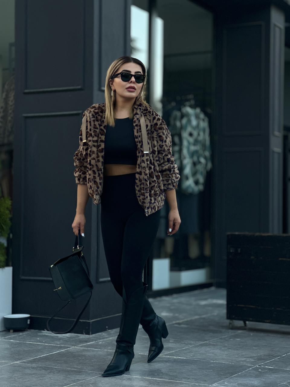 Leopar Desen Peluş Kapüşonlu Mont