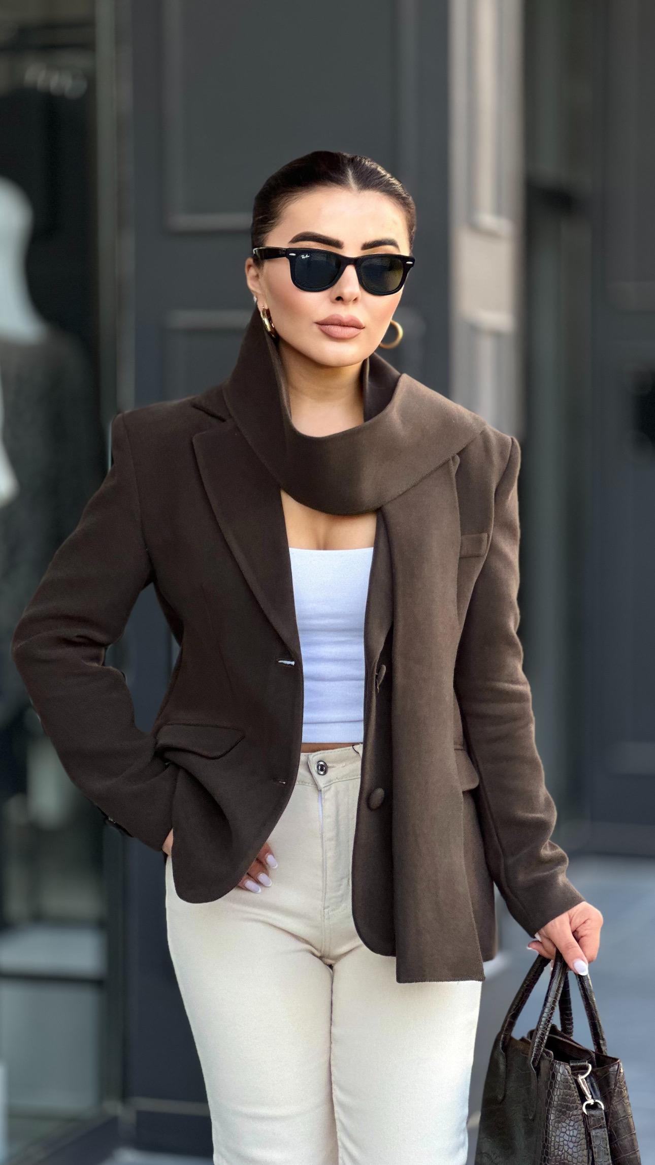 Marka Model Acı Kahve Şal Detaylı Blazer Ceket 