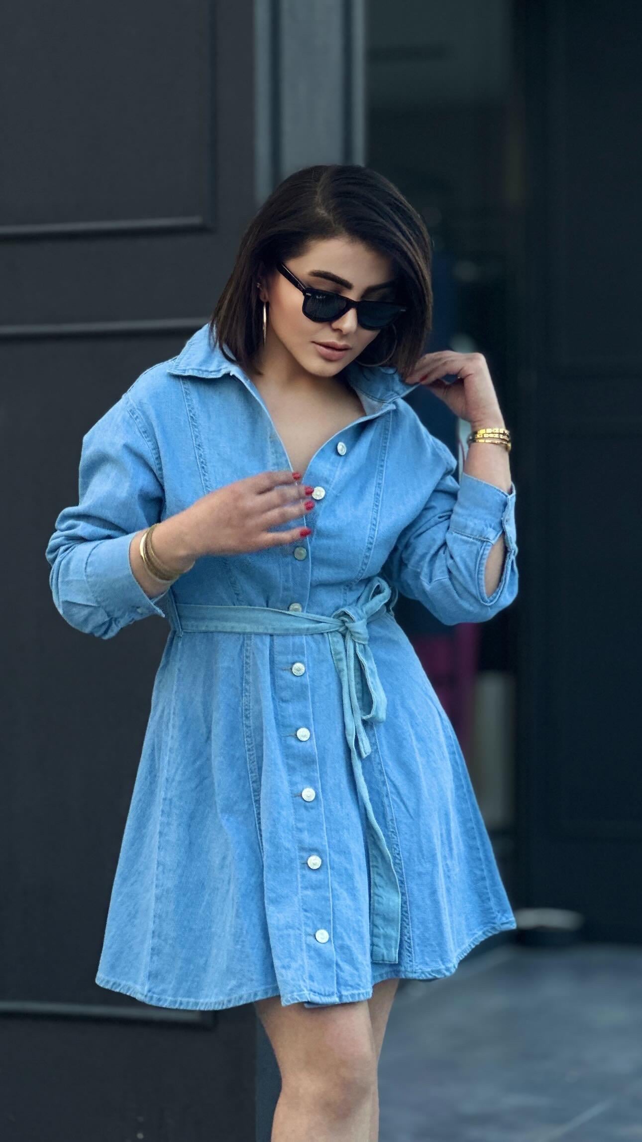 Marka Model Kuşak Detaylı Denim Elbise 
