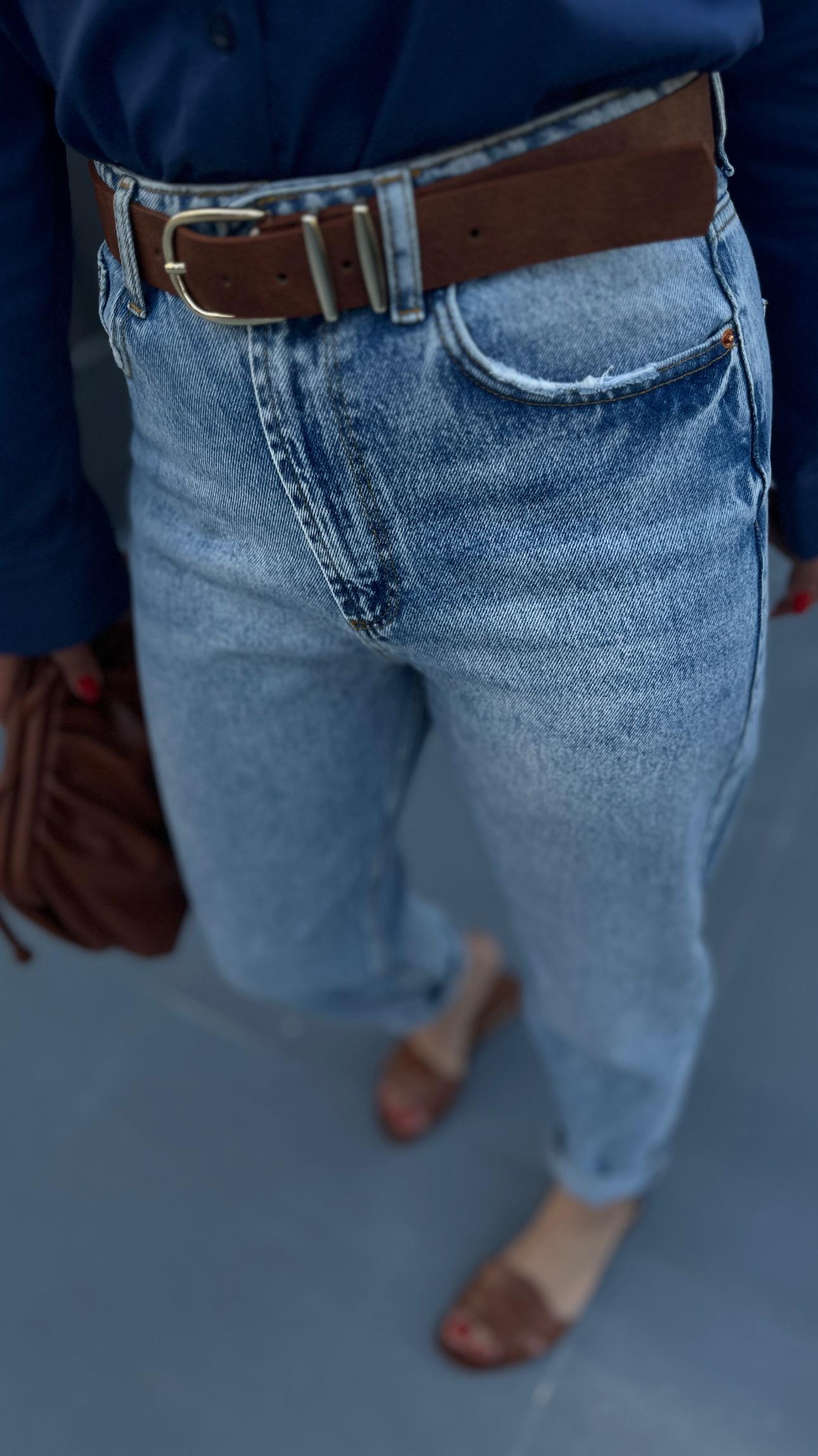 Mavi Arkası Boydan Pens Detaylı Slouchy Fit Jean 