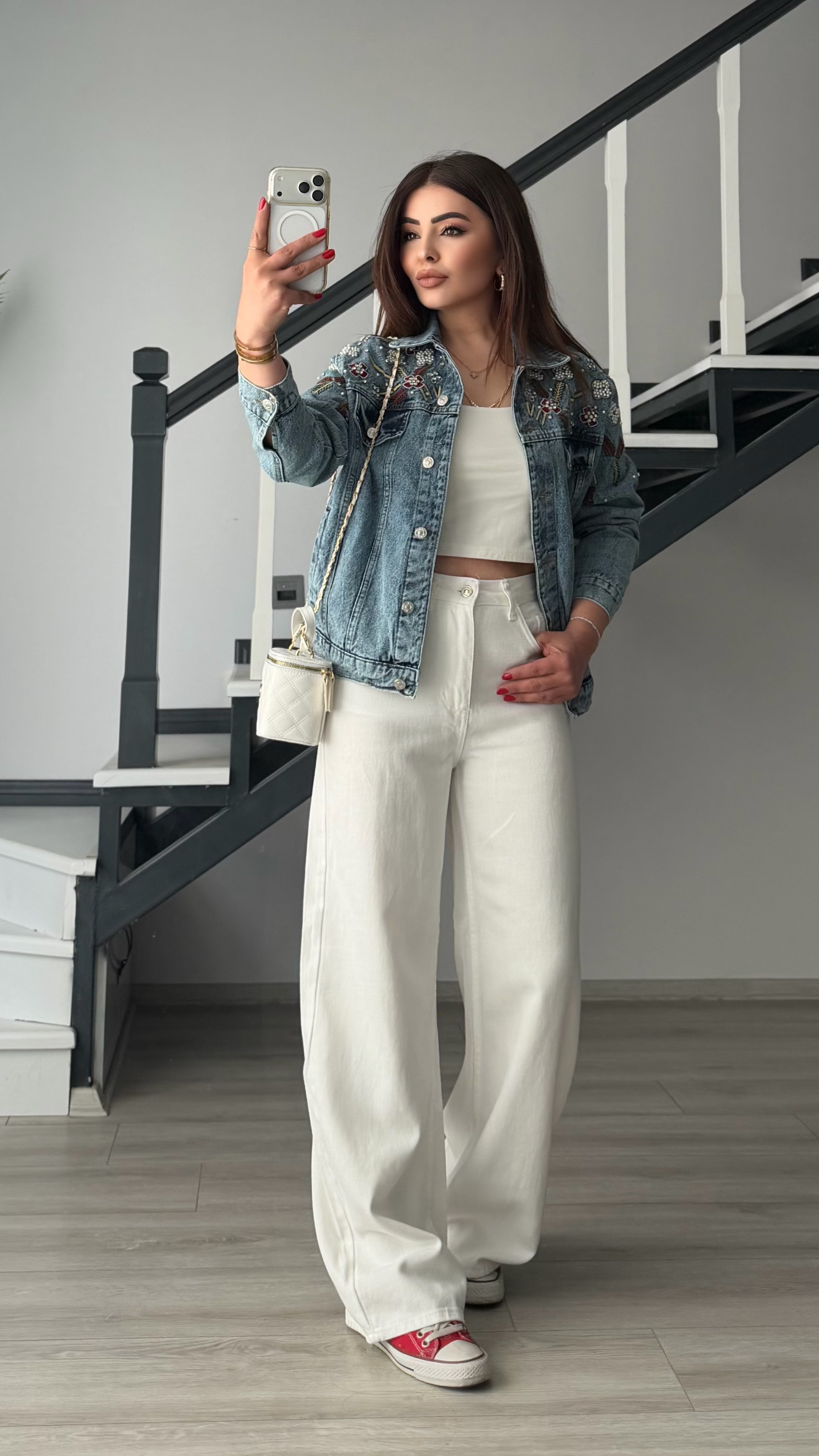 Mavi Taşlı-Nakış İşlemeli Denim Ceket
