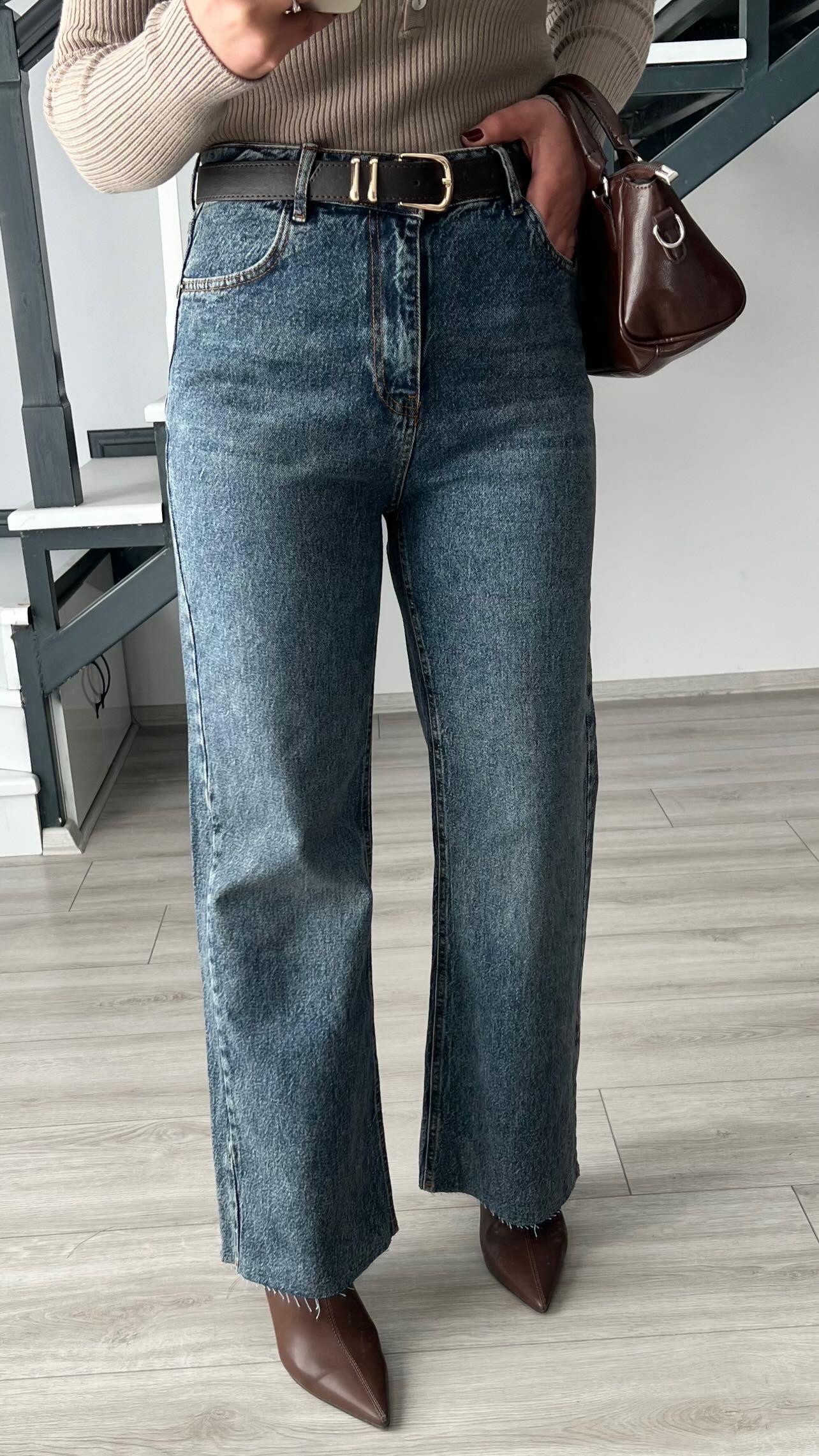 Mavi Yıkamalı Likralı Straight Jean