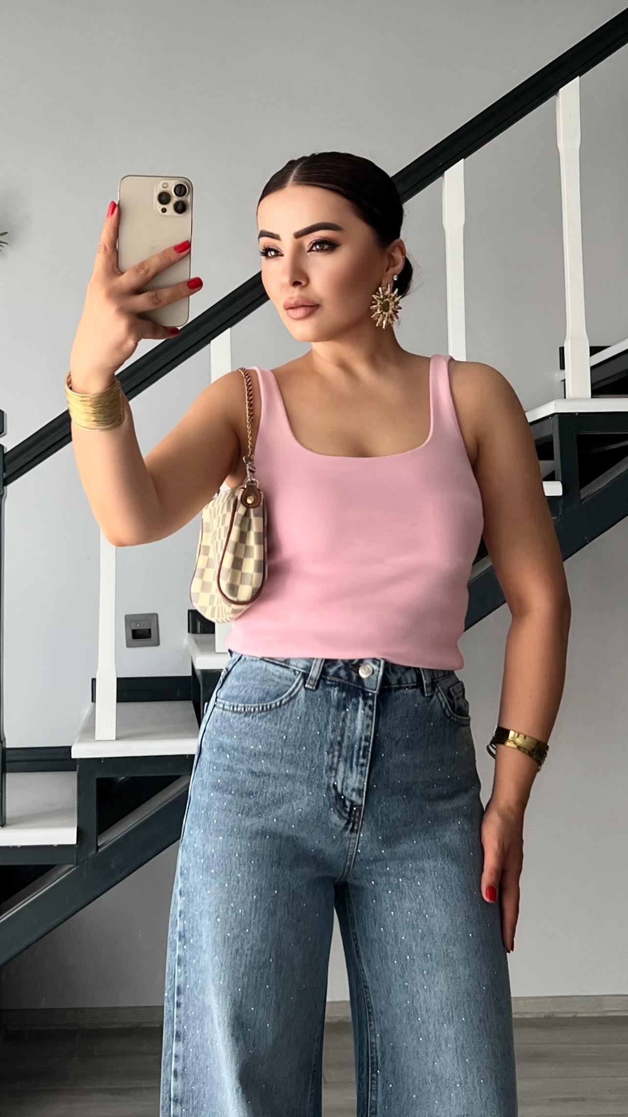 Pembe Kare Yaka Fitilli Askılı Atlet