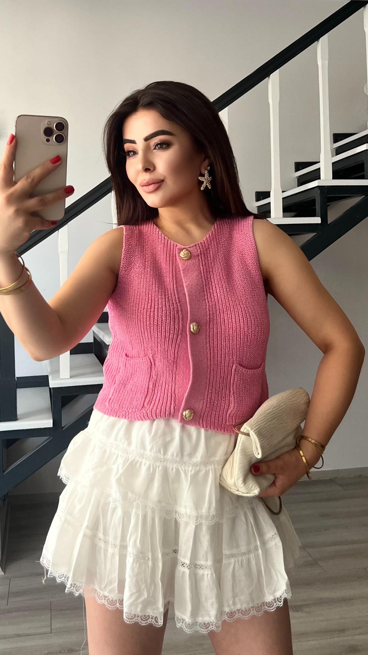 Pembe Sıfır Kol Gold Düğme Triko Yelek