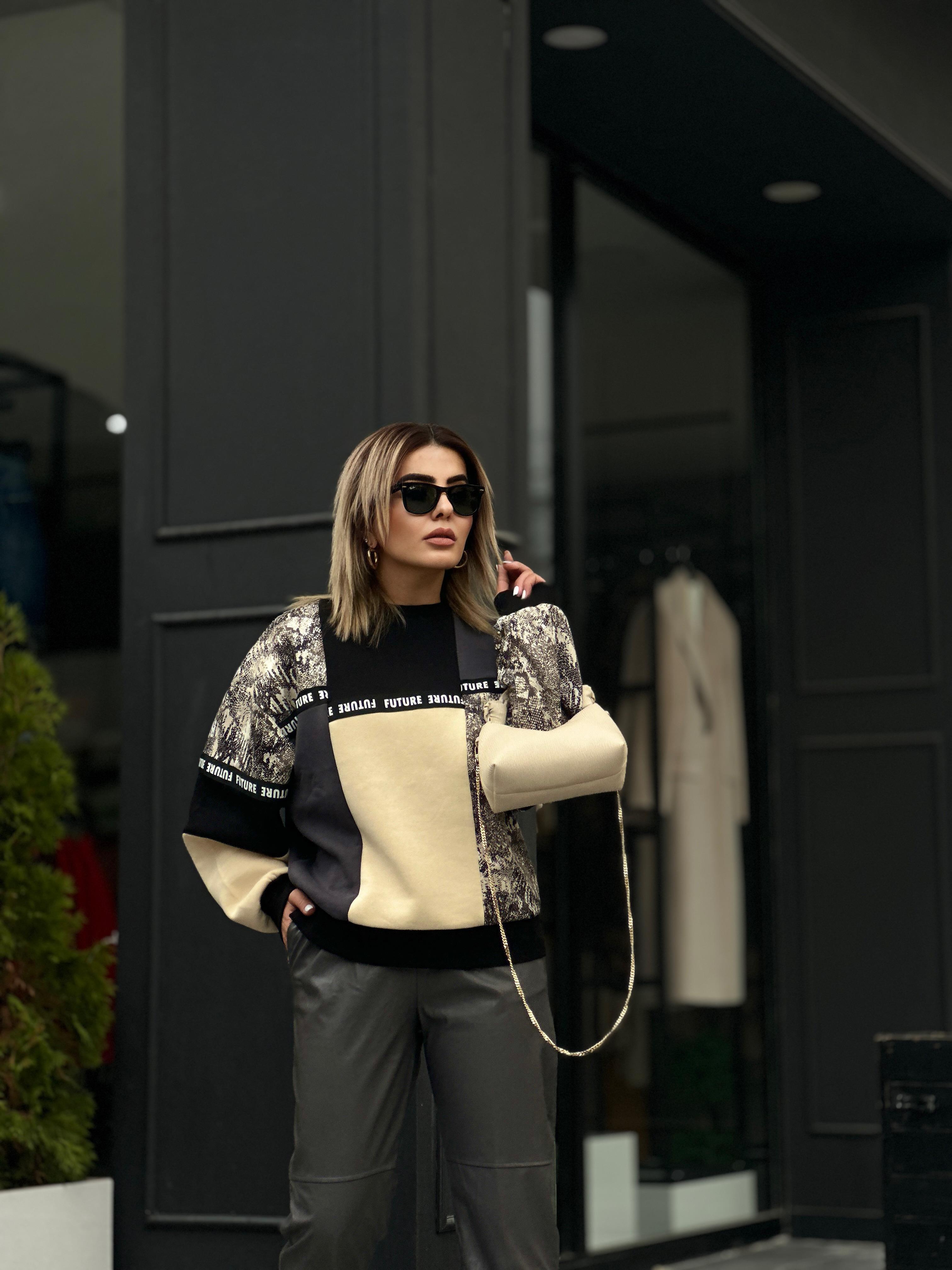 Color Block Printed Sweatshirt