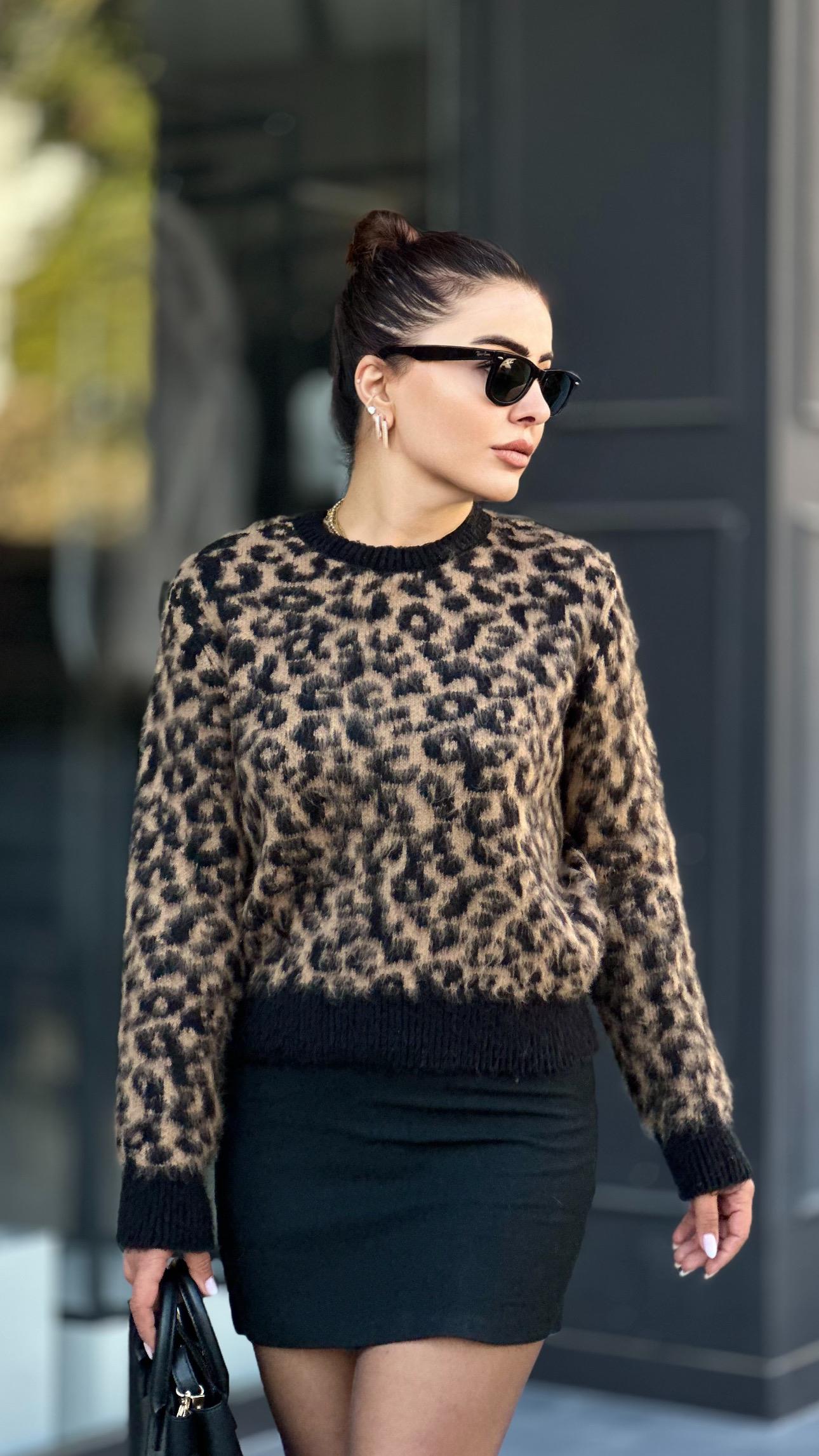 Black - Camel Leopard Print Brushed Sweater