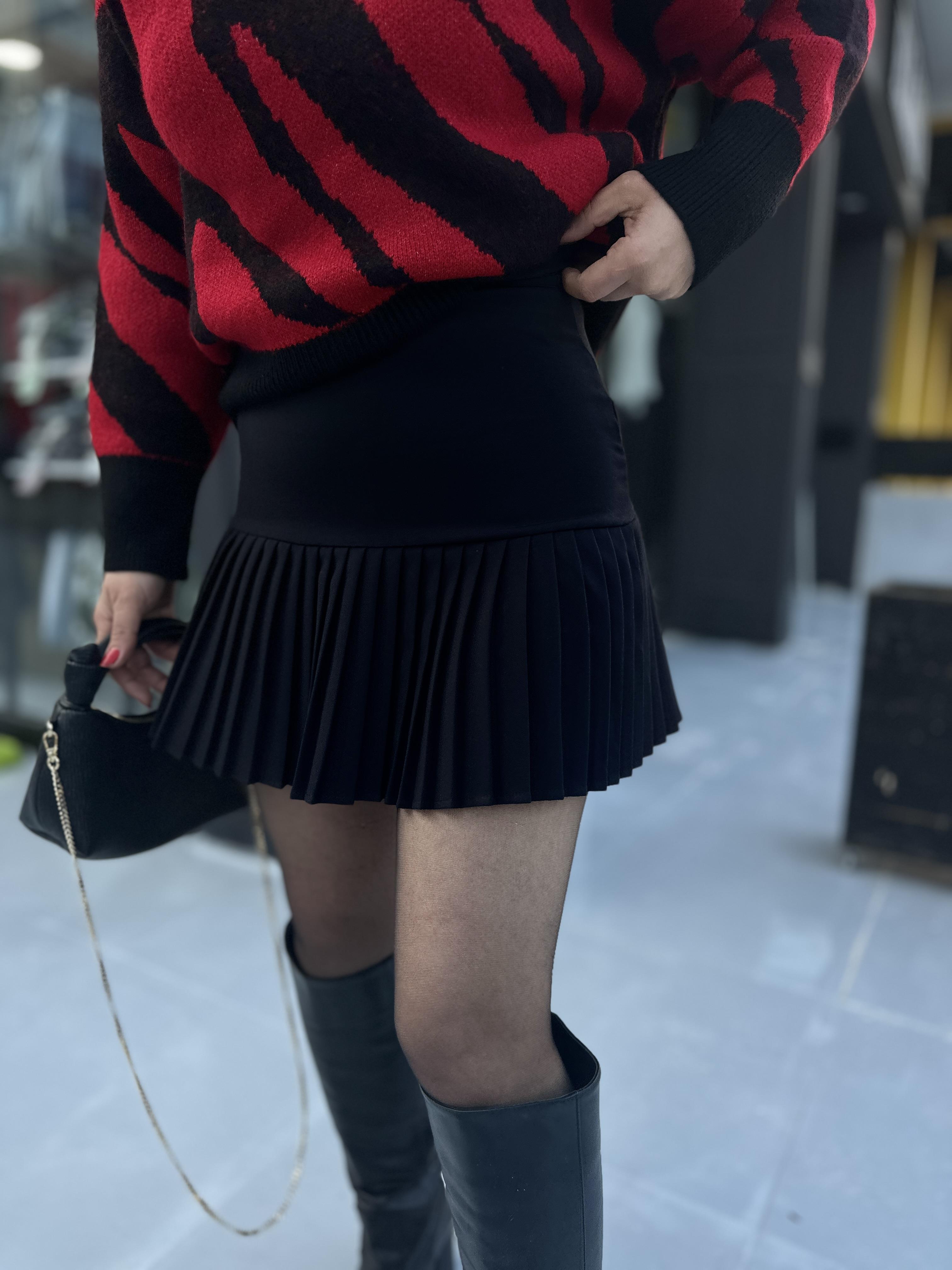 Black Double Pleated Mini Skirt