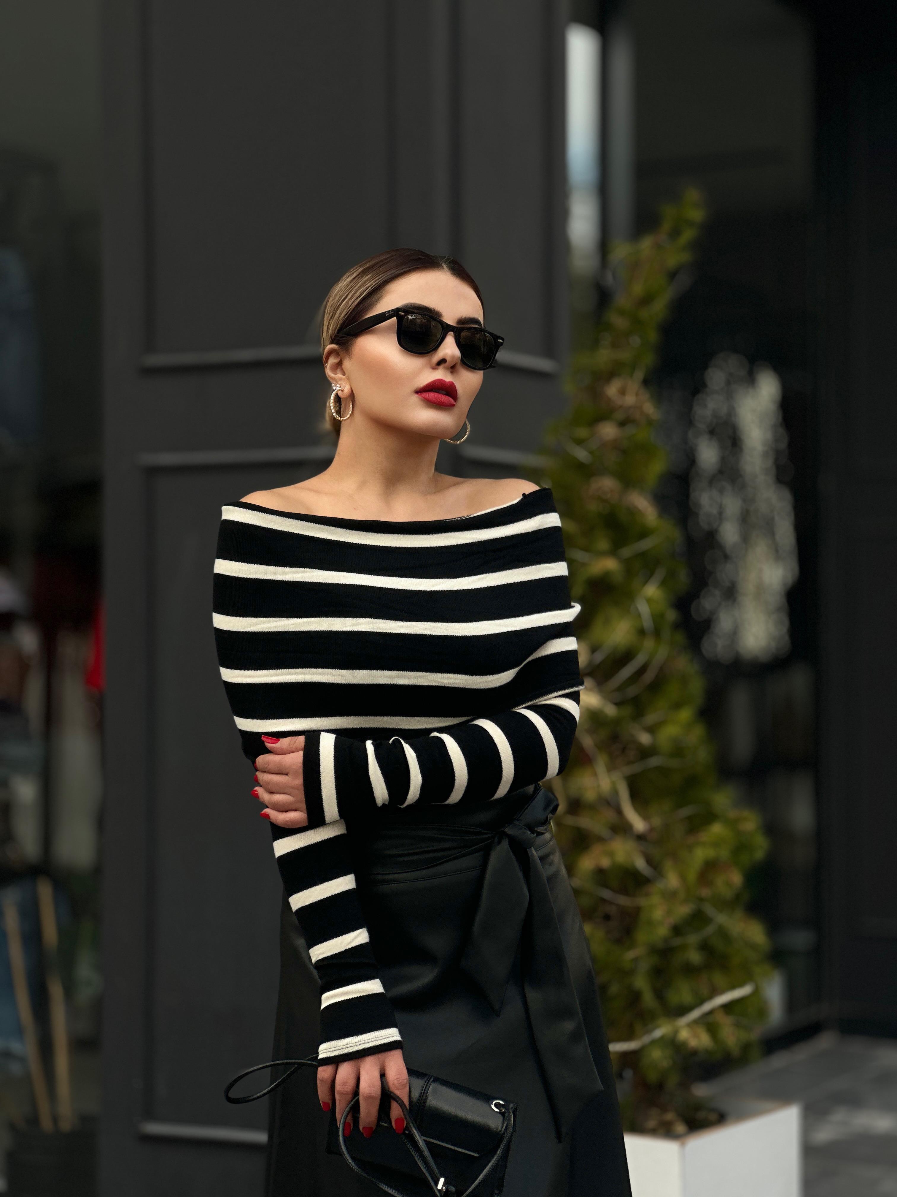 Black and Off-White Madonna Collar Knitted Blouse