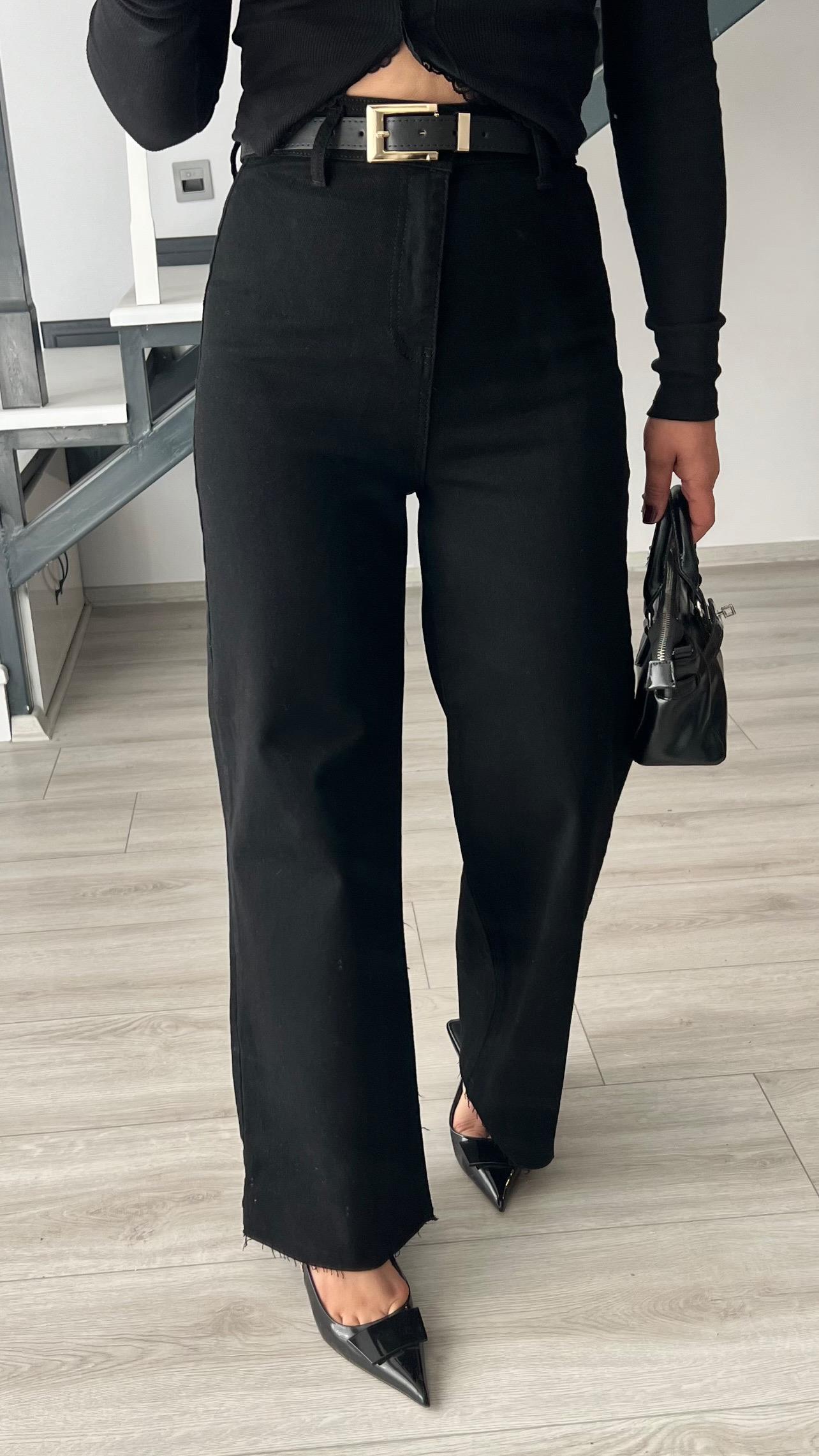 Black Straight Jeans with Belt