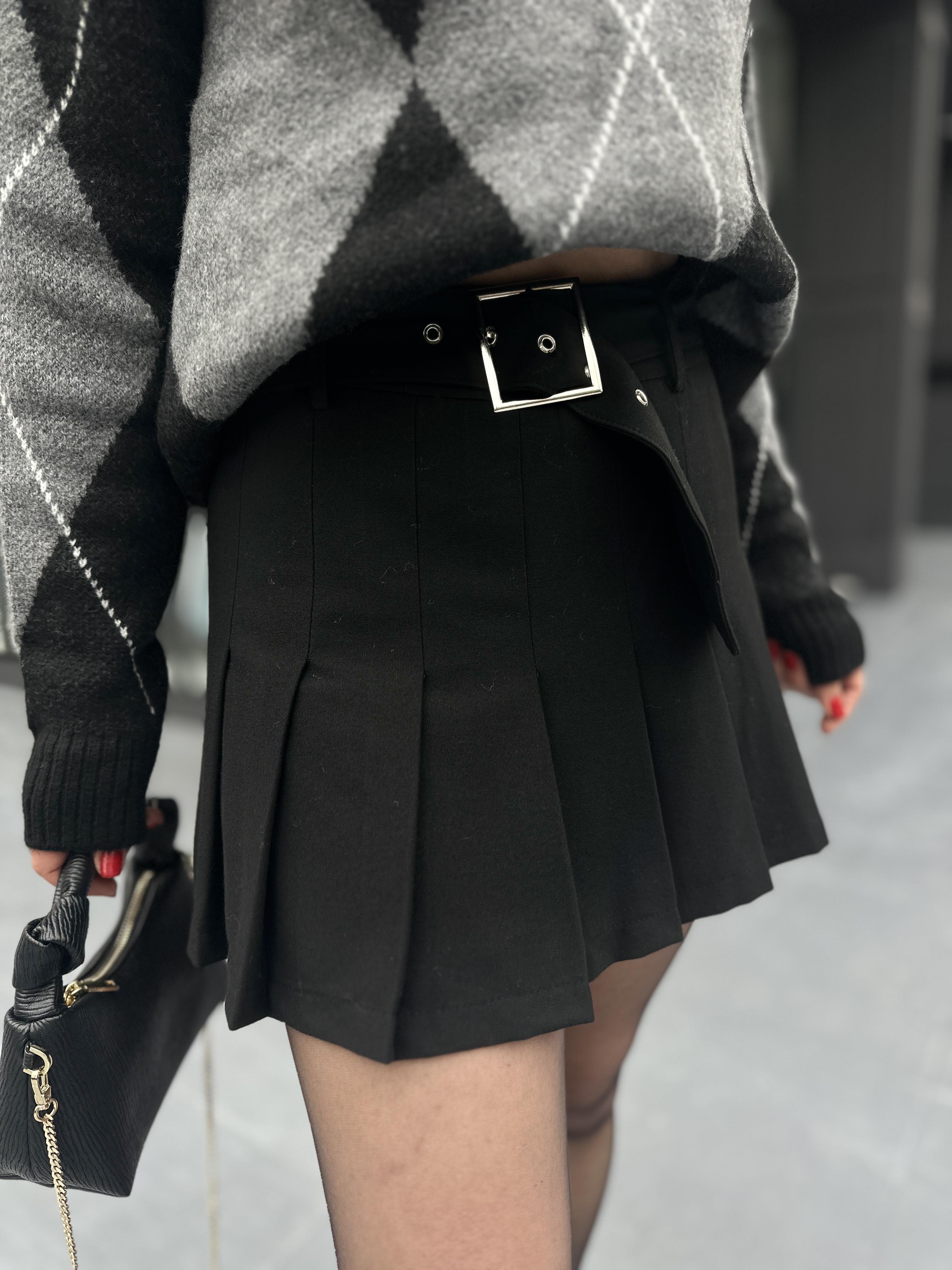 Black Self-Belted Shorts Lined Pleated Skirt