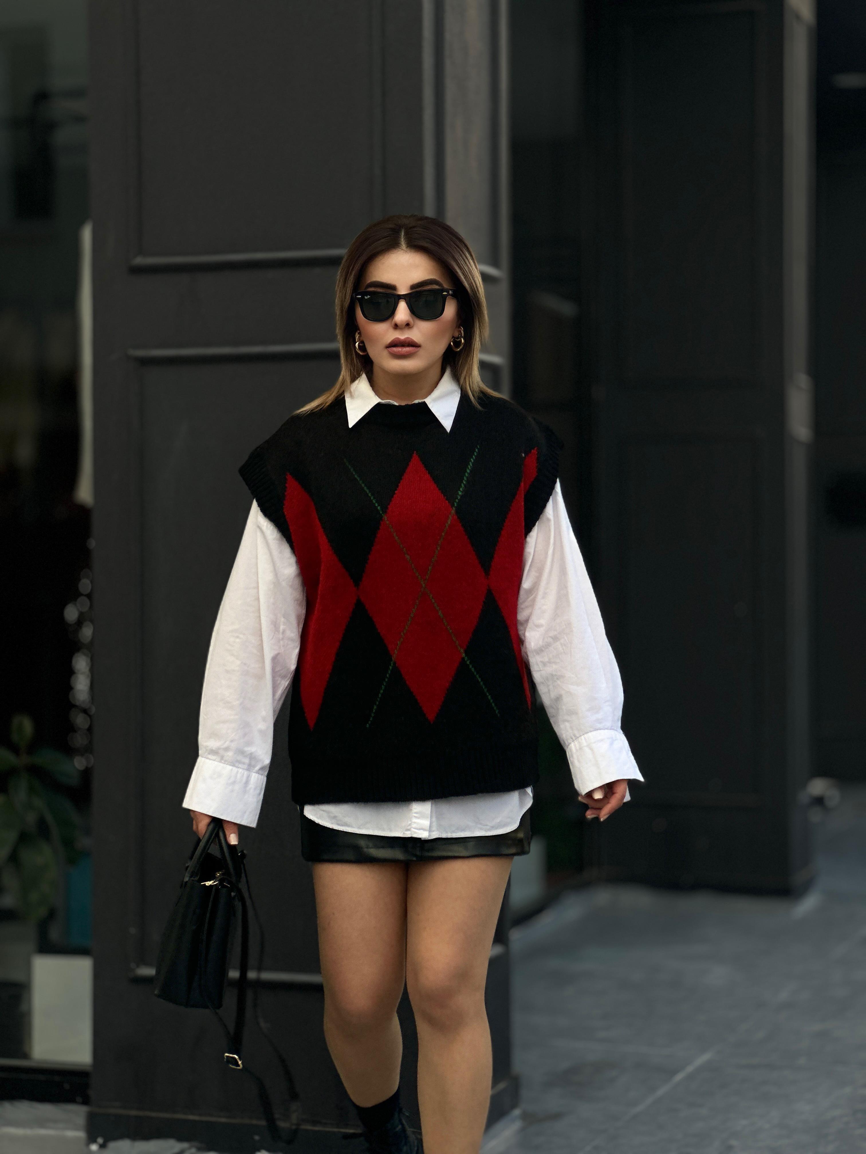 Black and Red Baklava Pattern Sweater