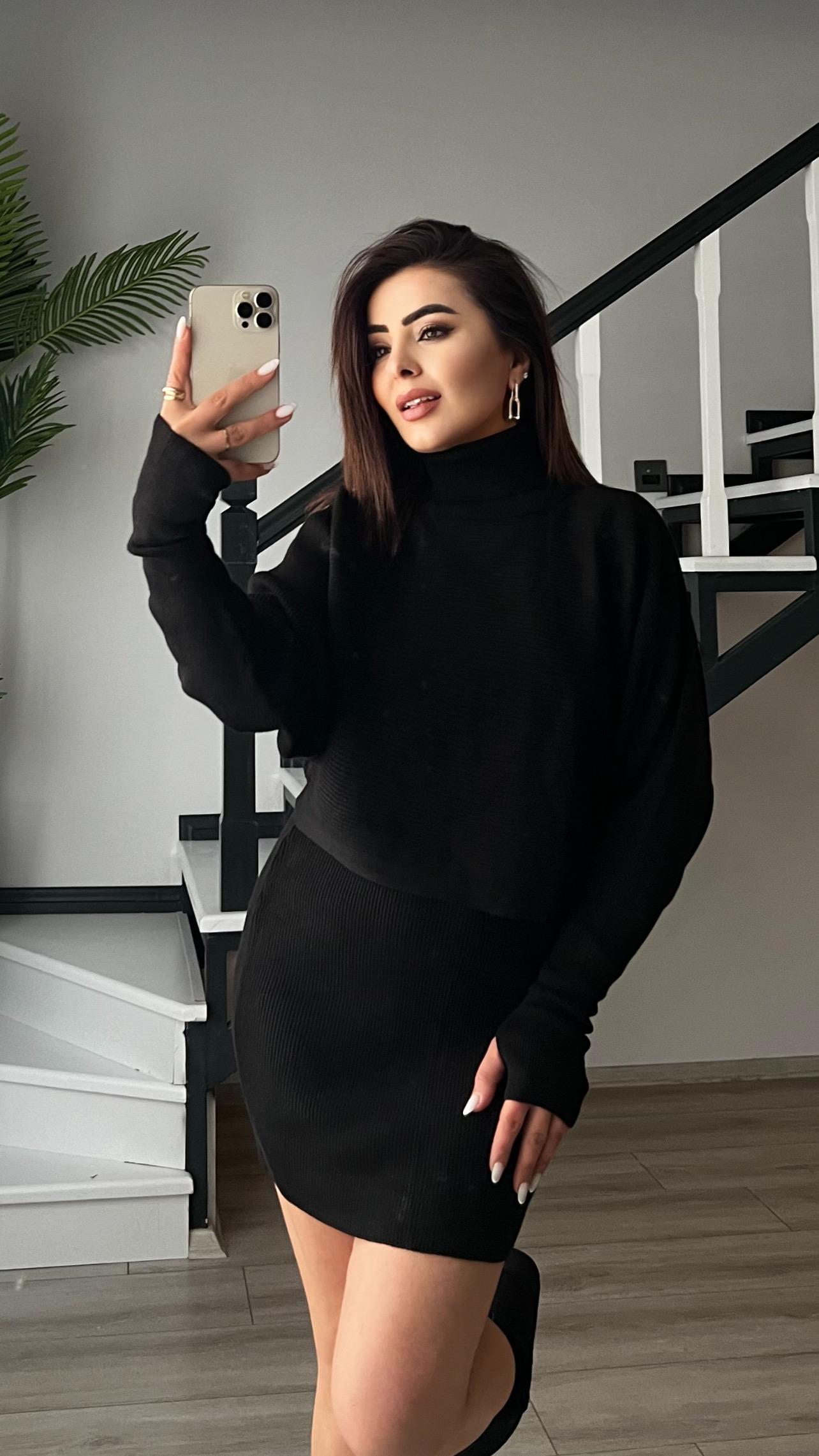 Black Fingerless Batwing Sleeve Knit Set