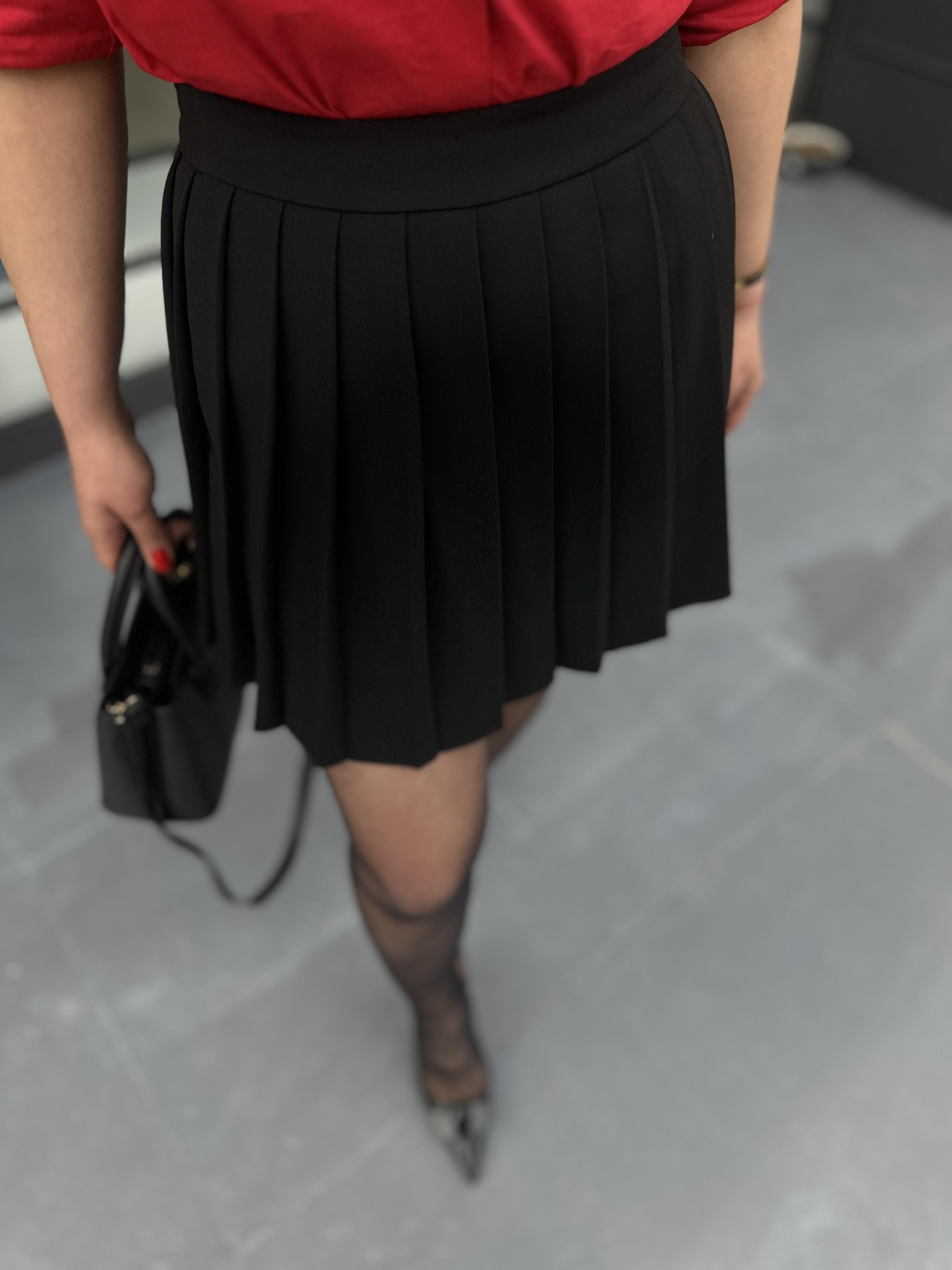 Black Premium Pleated Mini Skirt