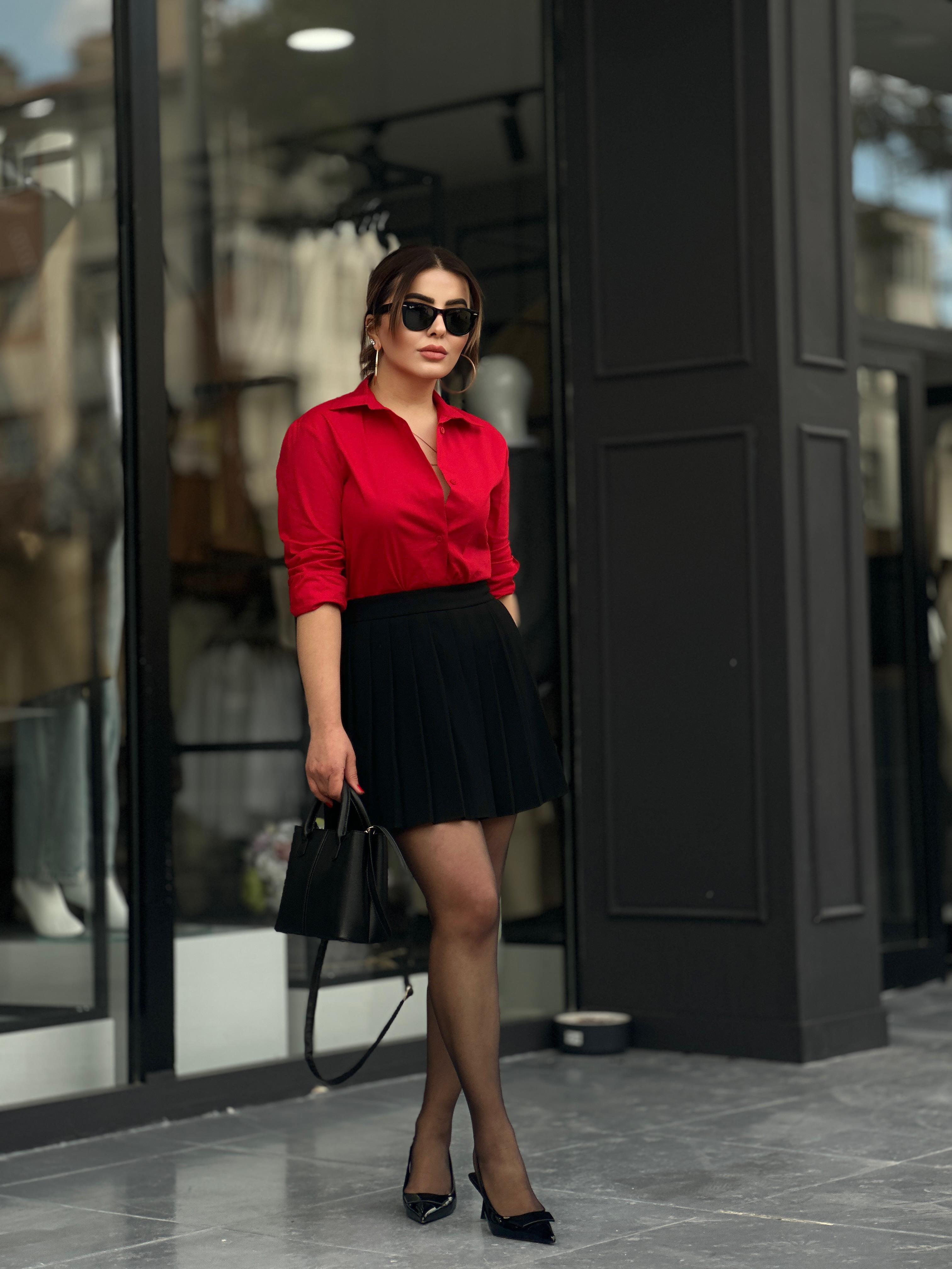 Black Premium Pleated Mini Skirt