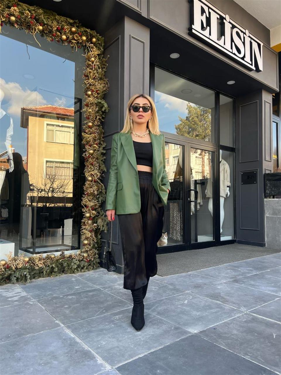 Siyah Saten Şalvar Pantolon