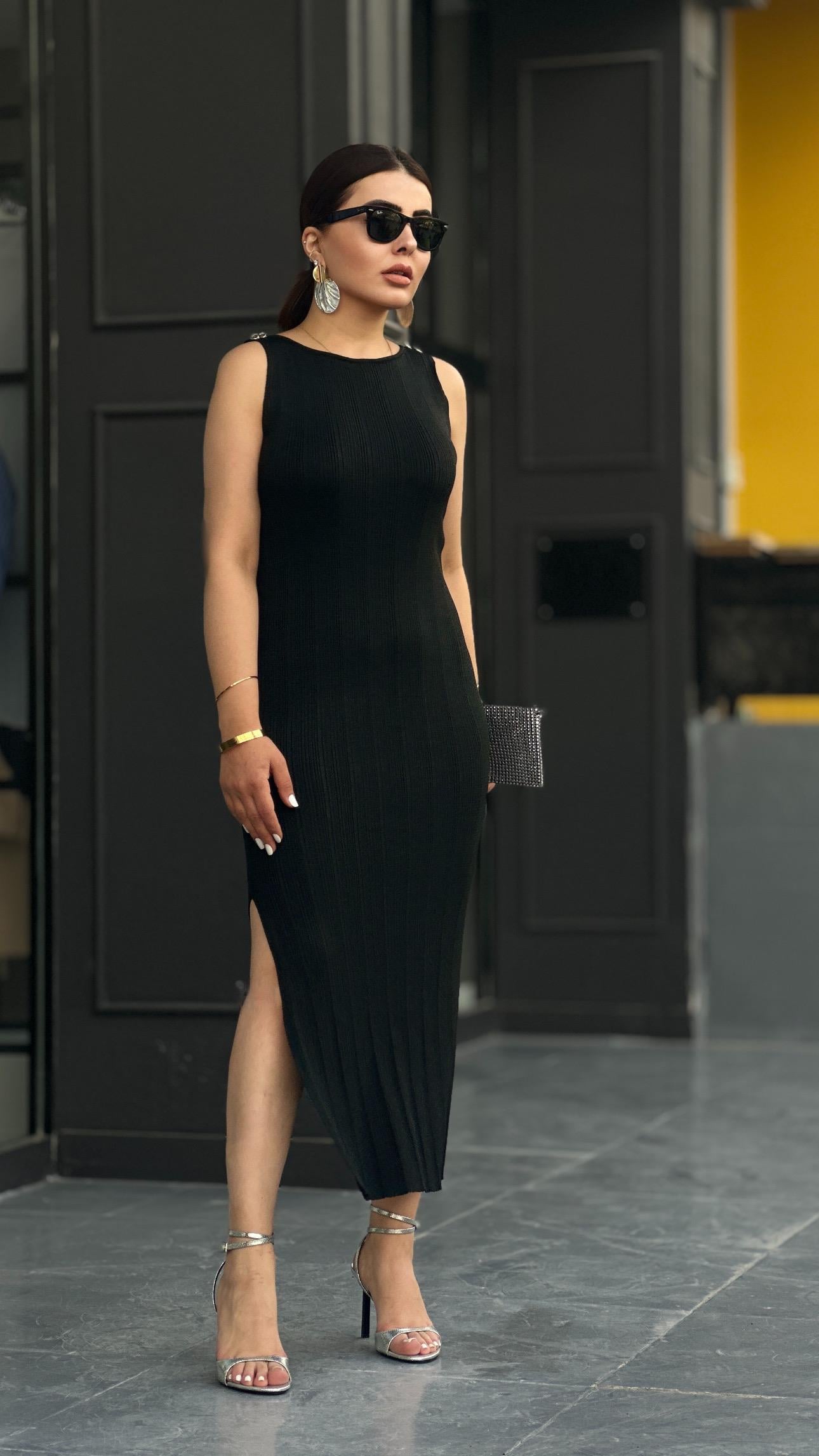 Black Glittery Crew Neck Ribbed Button Detail Knit Dress