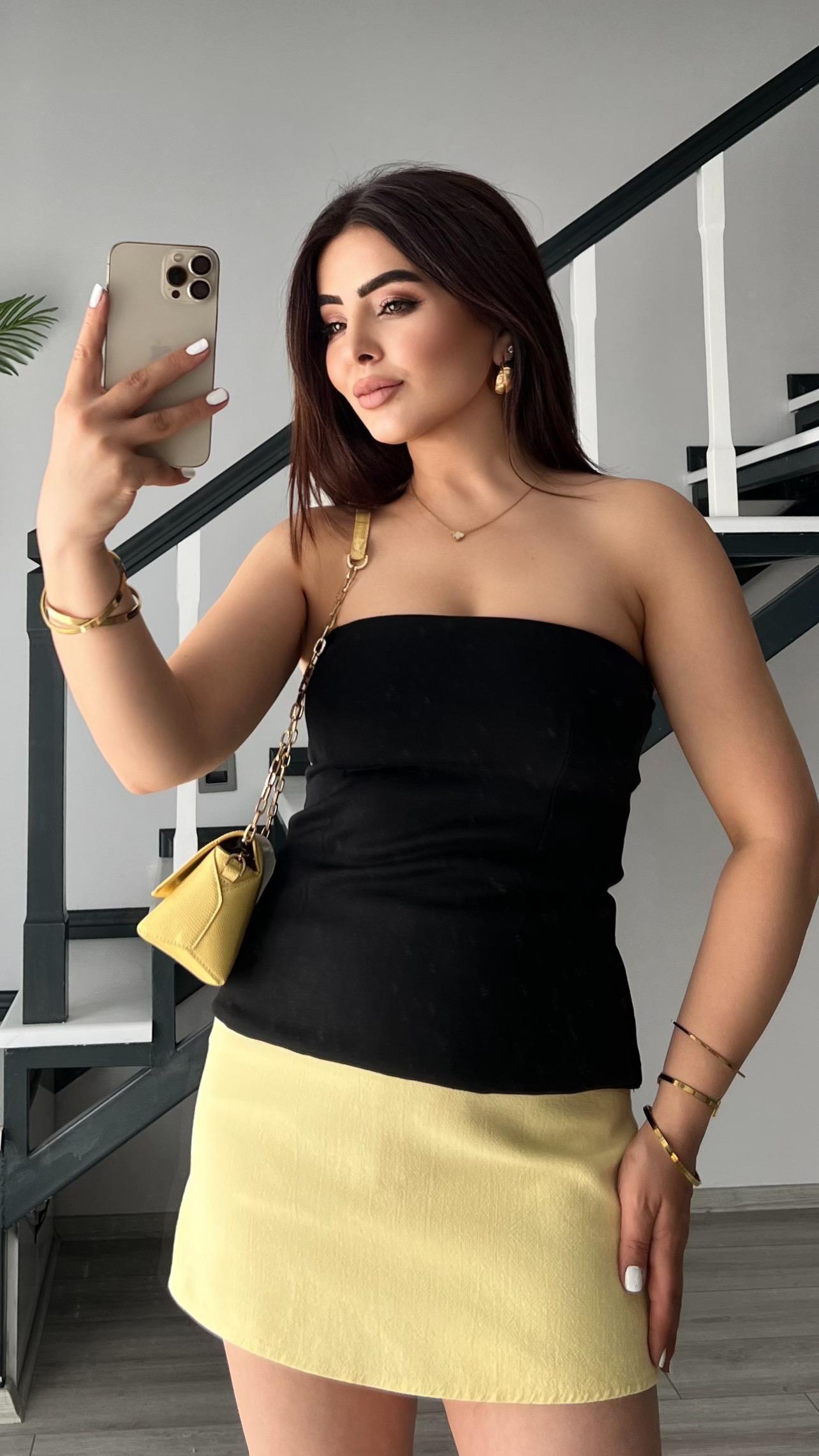 Black Strapless Blouse