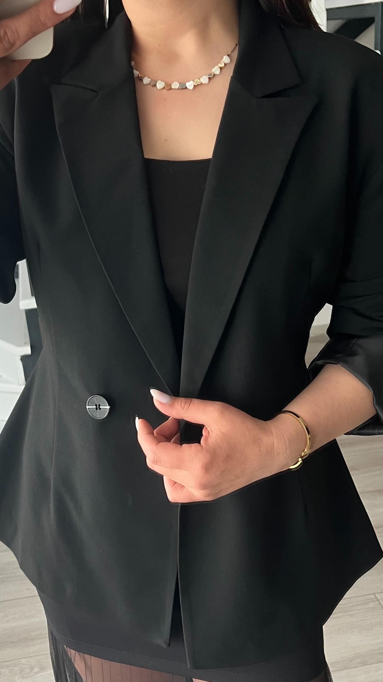 Siyah Volanlı Bel Oturtmalı Blazer Ceket 