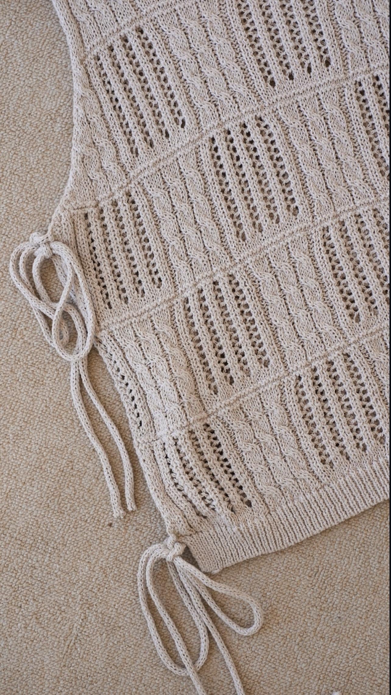 Stone-Ecru Jacquard Sleeveless Knit Blouse