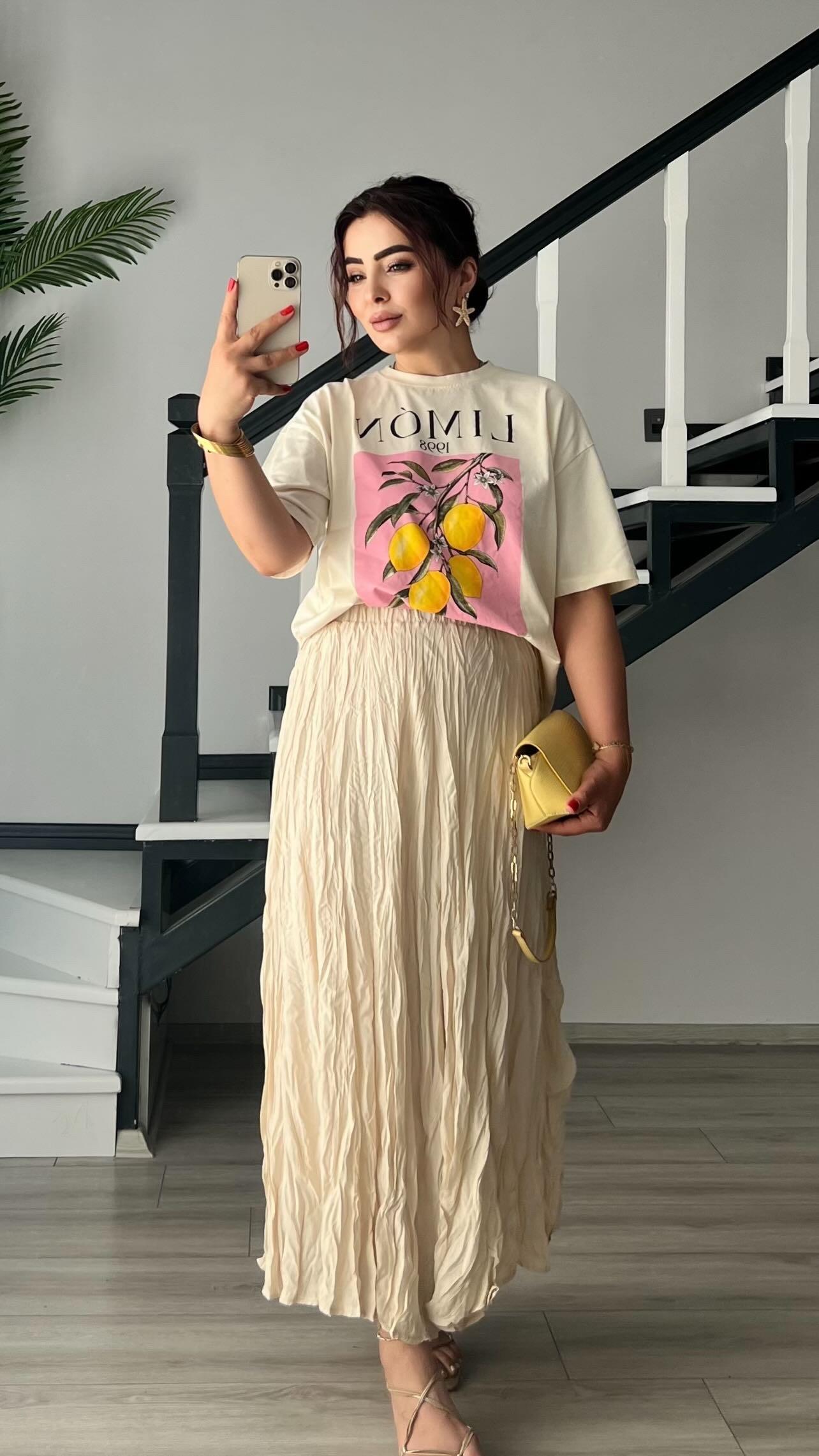 Stone-Curved Skirt