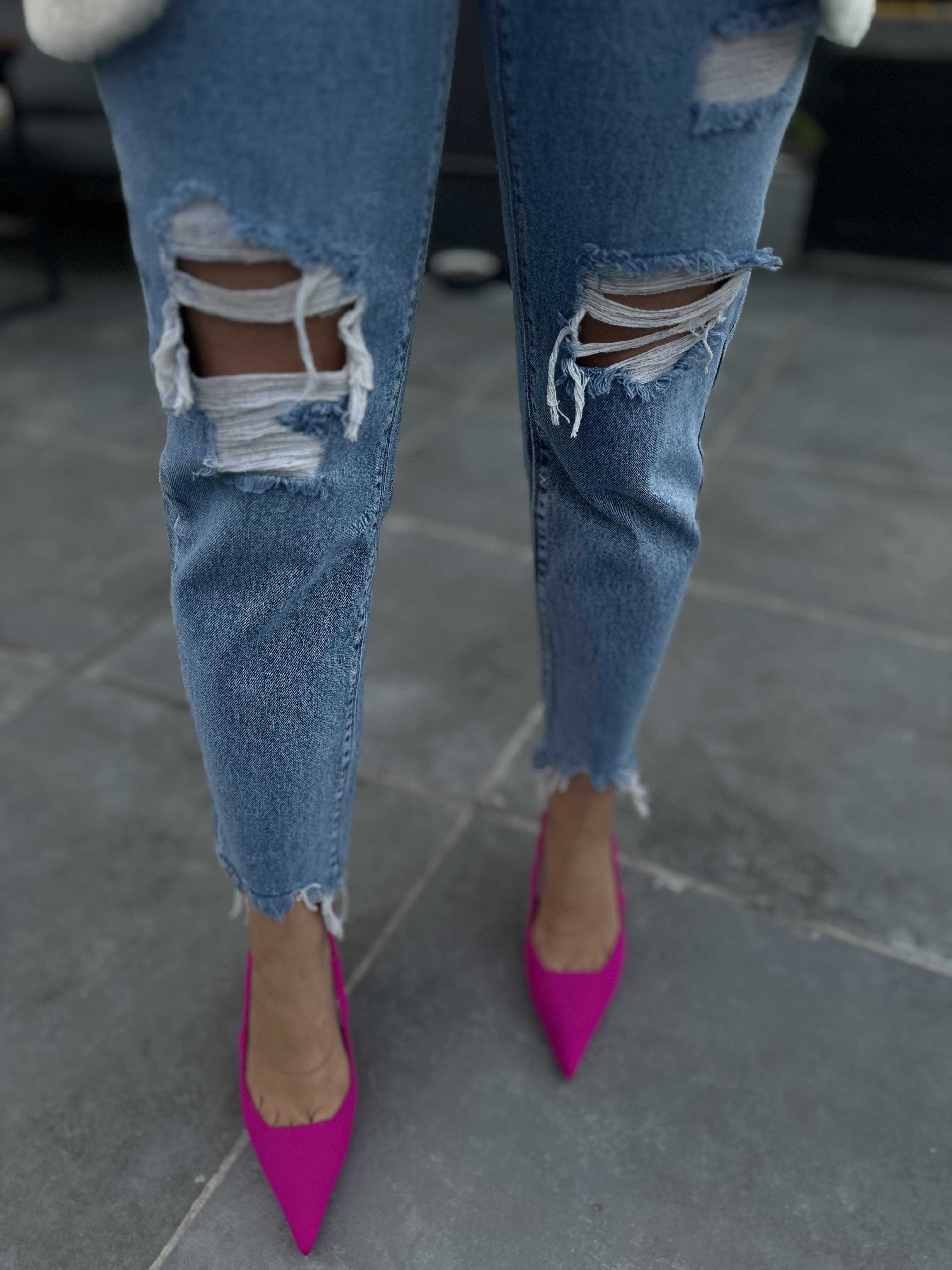 Yırtık Detaylı Mom Fit Jean