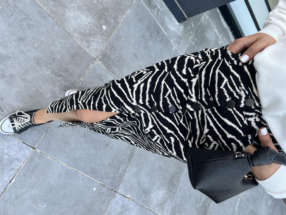 Zebra Desen Önü Düğmeli Midi Boy Etek 