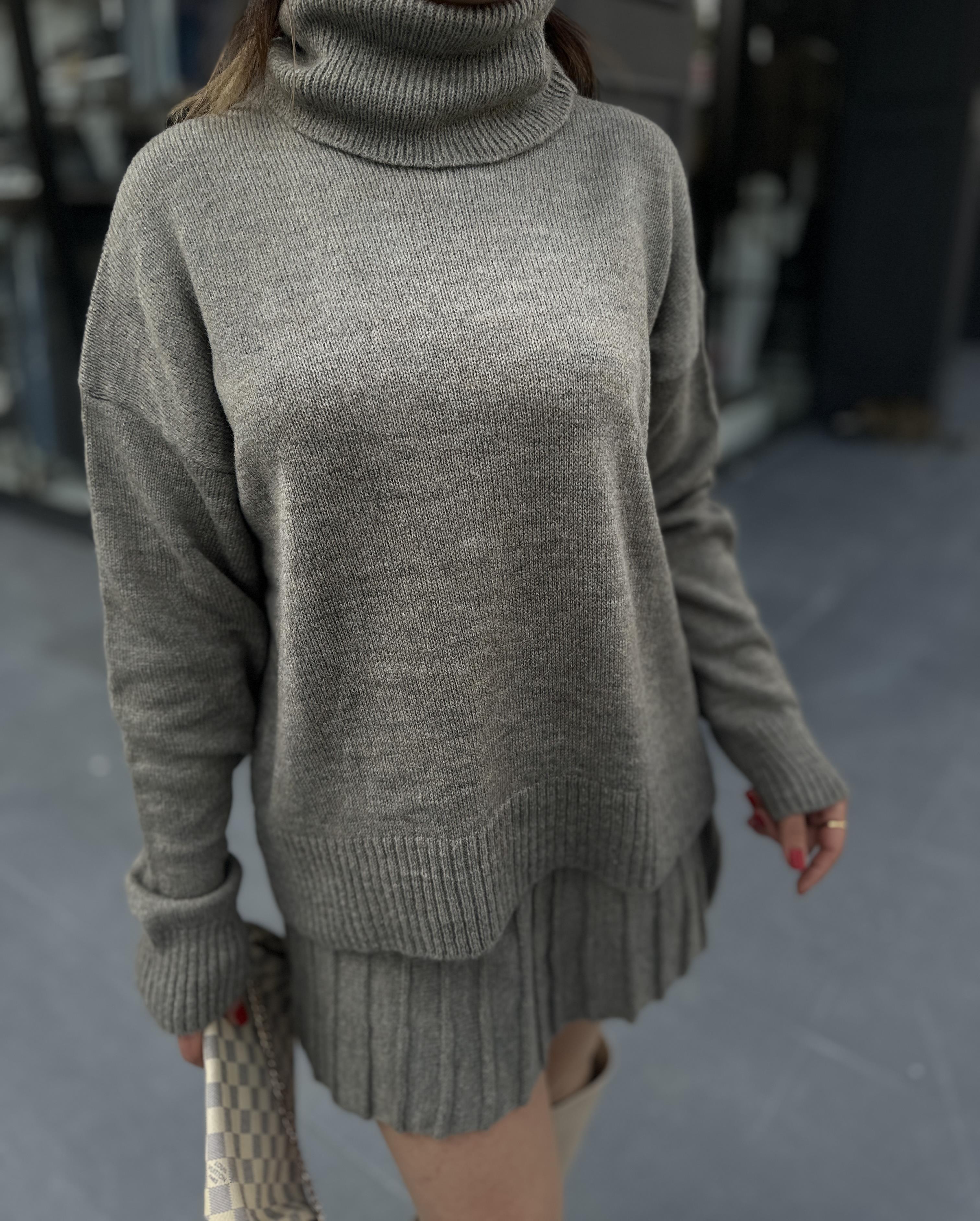 Zr Model Gri Balıkçı Yaka Triko -Etek Takım