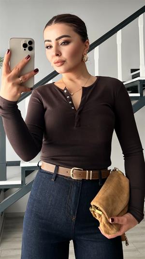 Acı Kahve Çıtçıtlı Soft Touch Bluz
