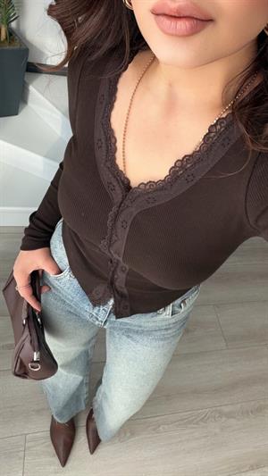 Acı Kahve Dantelli Triko Bluz