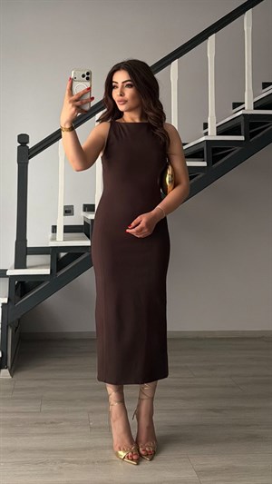 Acı Kahve Vücuda Oturan Midi Elbise