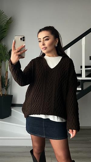 Acı Kahve Yakalı Saç Örgü Kazak 
