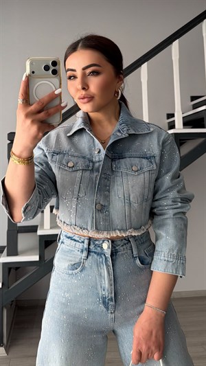 Açık Mavi Taşlı Crop Denim Ceket