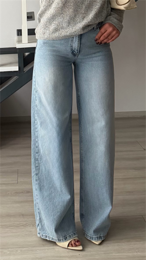 Açık Mavi Yıkamalı Kemerli Wide Leg Jean