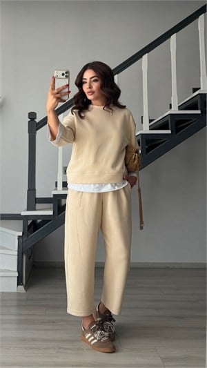 Beige Contrast T-Shirt Detailed Knit Set