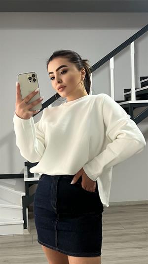 Beyaz Basic Yan Yırtmaçlı Sweatshirt